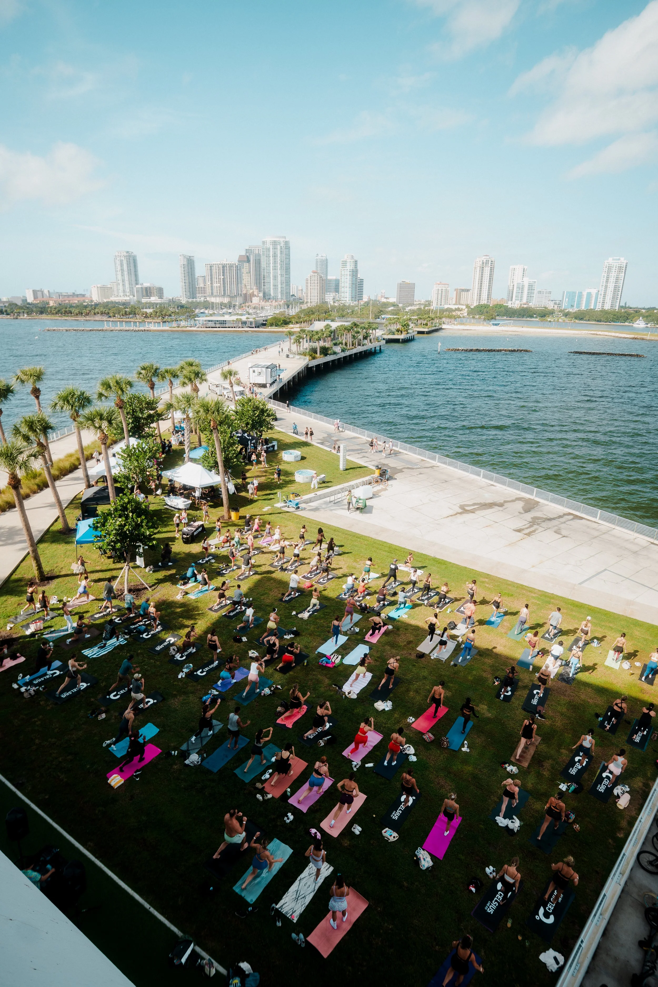 ClubTampaBay_St.PetePier_Driftwood_VIsualKBJ_KBJohnsonPhotography_WellnessEvent-073.jpg