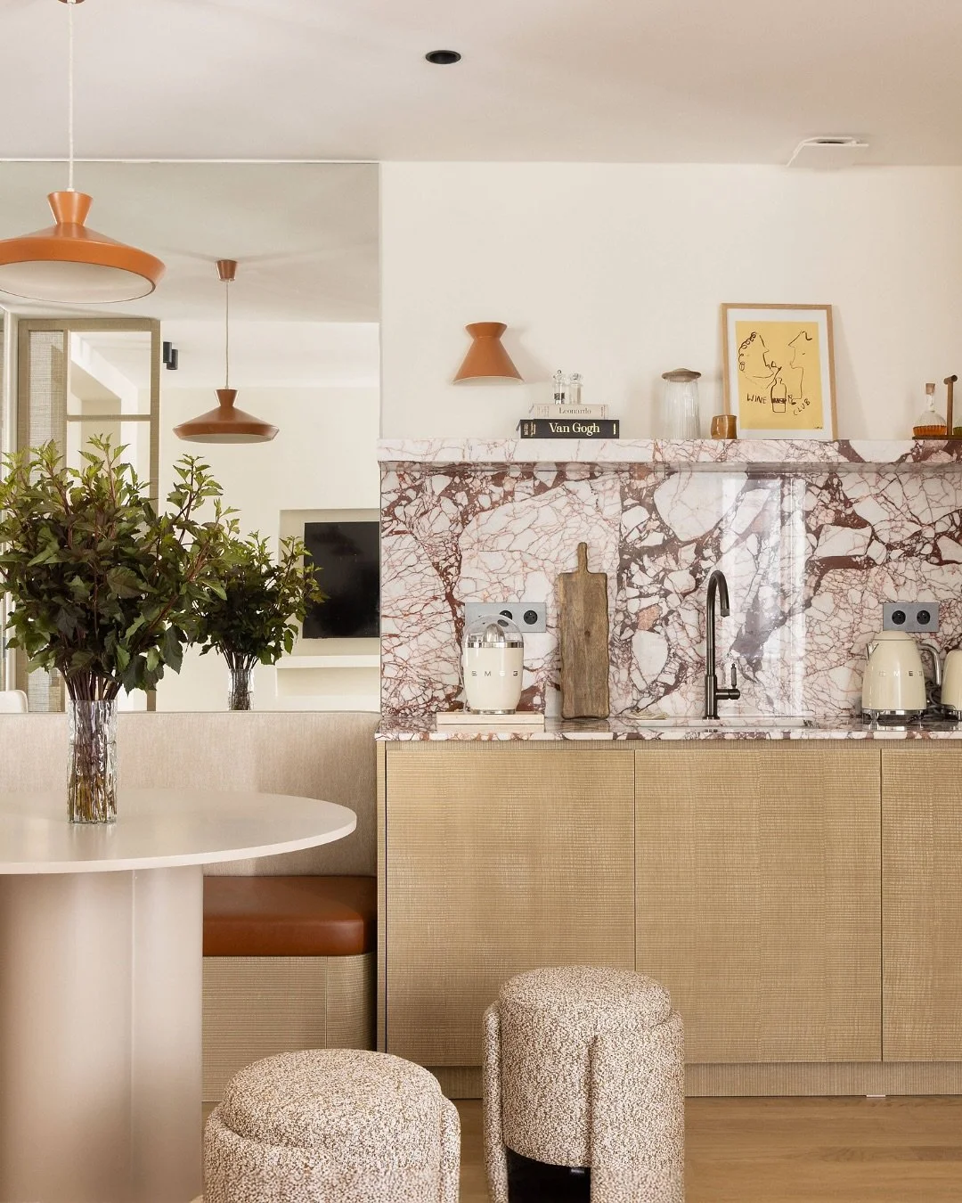 Paris has no shortage of beautiful stays, but the &Eacute;lys&eacute;e Collection by @onefinestay is something else entirely: a set of historic apartments along Avenue des Champs-&Eacute;lys&eacute;es, reimagined with private-club polish.

Guests can