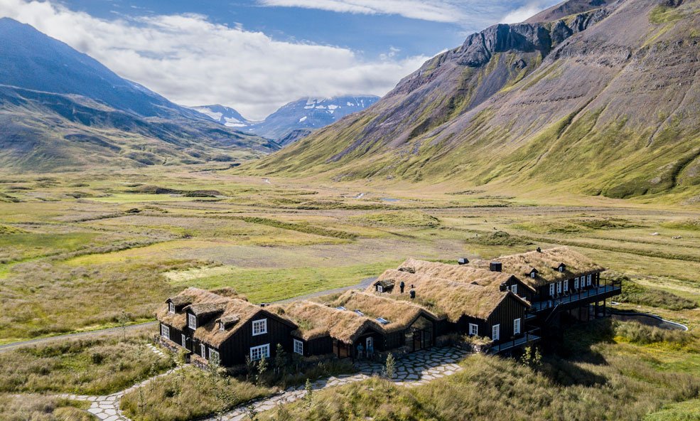 Deplar-Summer-Lodge-Photo.jpg