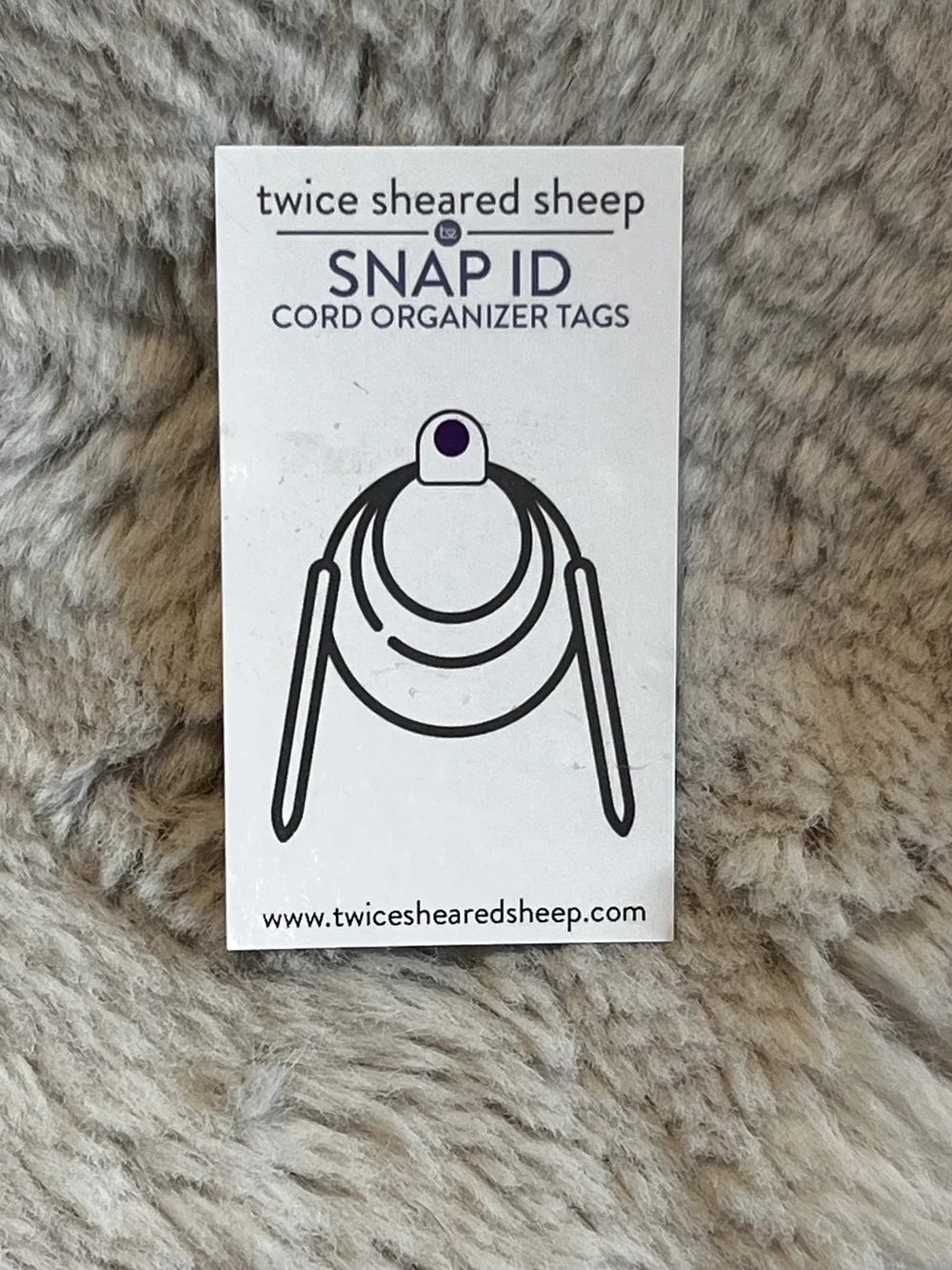 Keep all of your interchangeable cables and needles organized