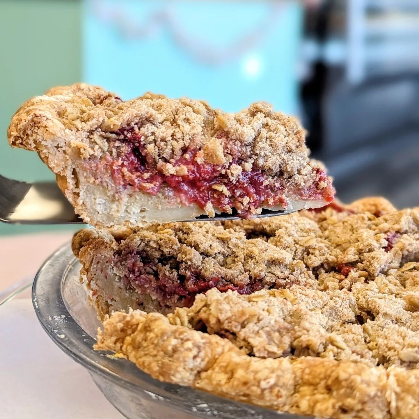 Happy Pi Day! We have for you what we like to call a PBJ Picnic Pie. 

Honey roasted peanut custard cream, fresh strawberries folded into homemade strawberry jam, topped with a cinnamon oat streusel in an all butter flaky crust. 

Your friends on the