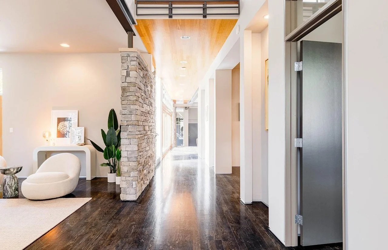Entryway.jpg