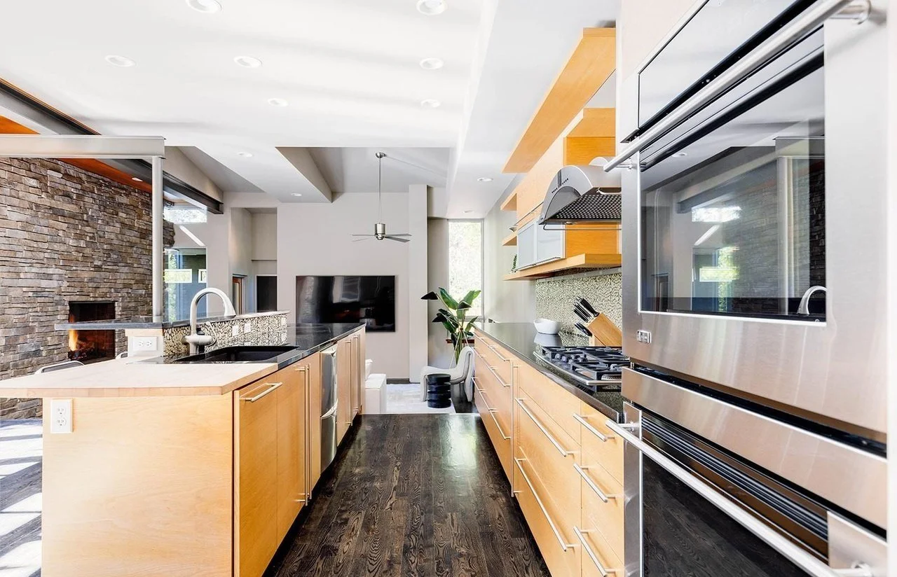 Kitchen+2.jpg