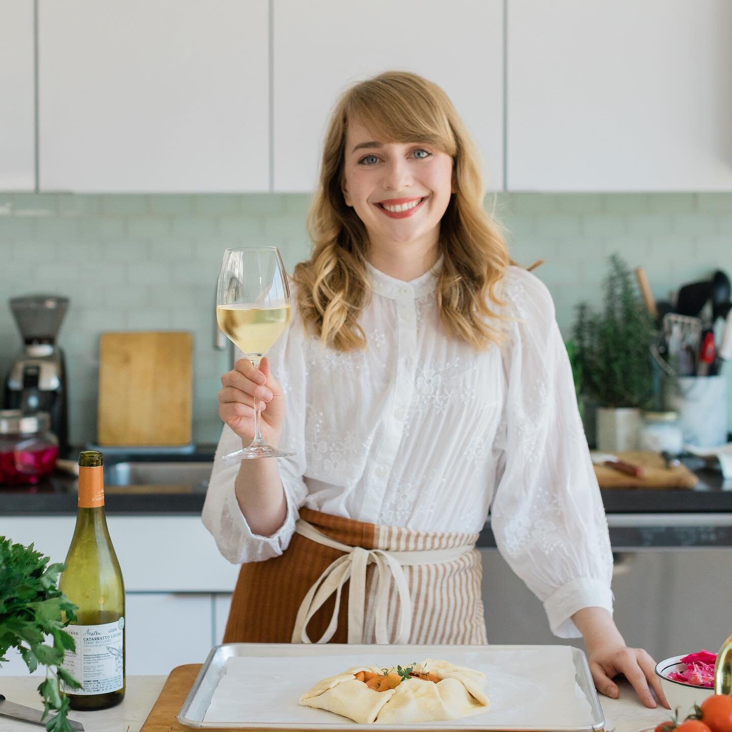 We are so excited for our next cookbook club with author @annavoloshynacooks and her fabulous book - BUDMO! There will be honey cake, vodka and connection with your fellow members, and proceeds from each ticket purchase go towards Kyiv Volunteer, an 