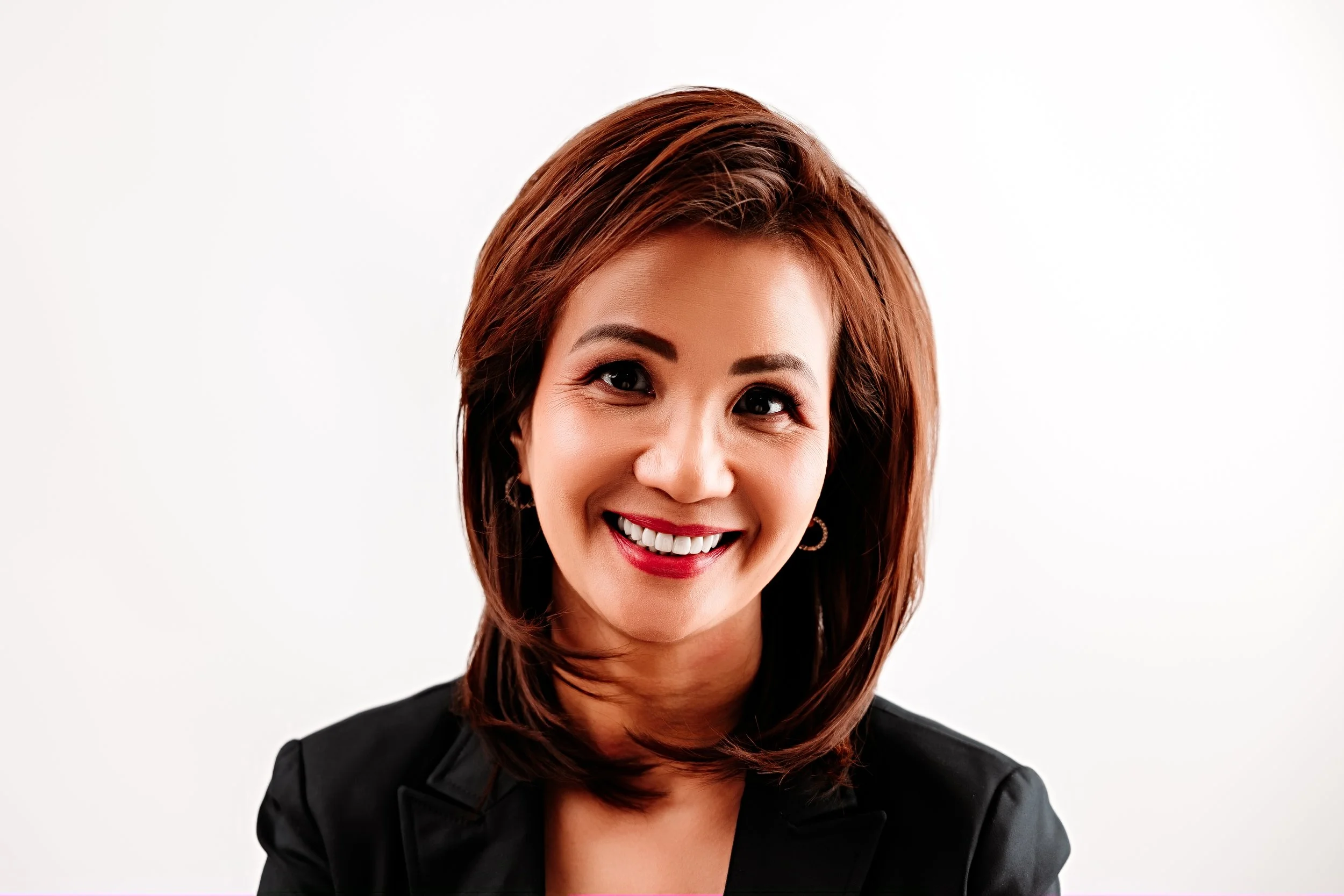 HEADSHOTS & BRANDING SESSIONS