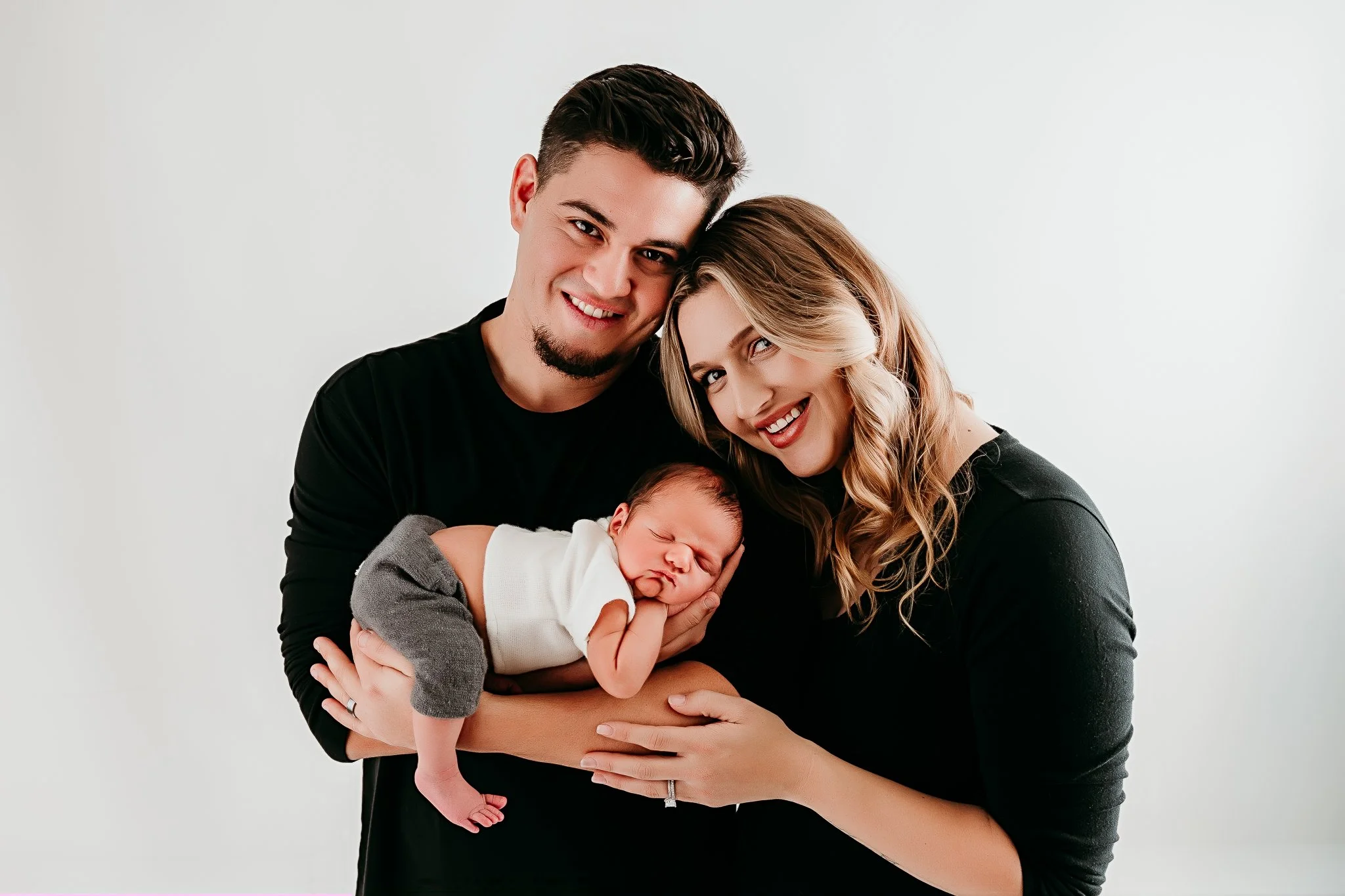 GloriaPosadaPhotography_ az newborn family photographer--10.jpg