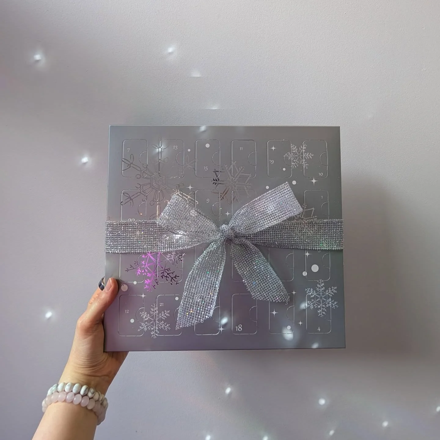 Unwrap a little magic every day this December🎁💎

Our Crystal Advent Calendars include 24 unique stones: rough, tumbled, and carved each with a card explaining its unique energy✨

The perfect holiday gift for crystal lovers, spiritual souls, or anyo