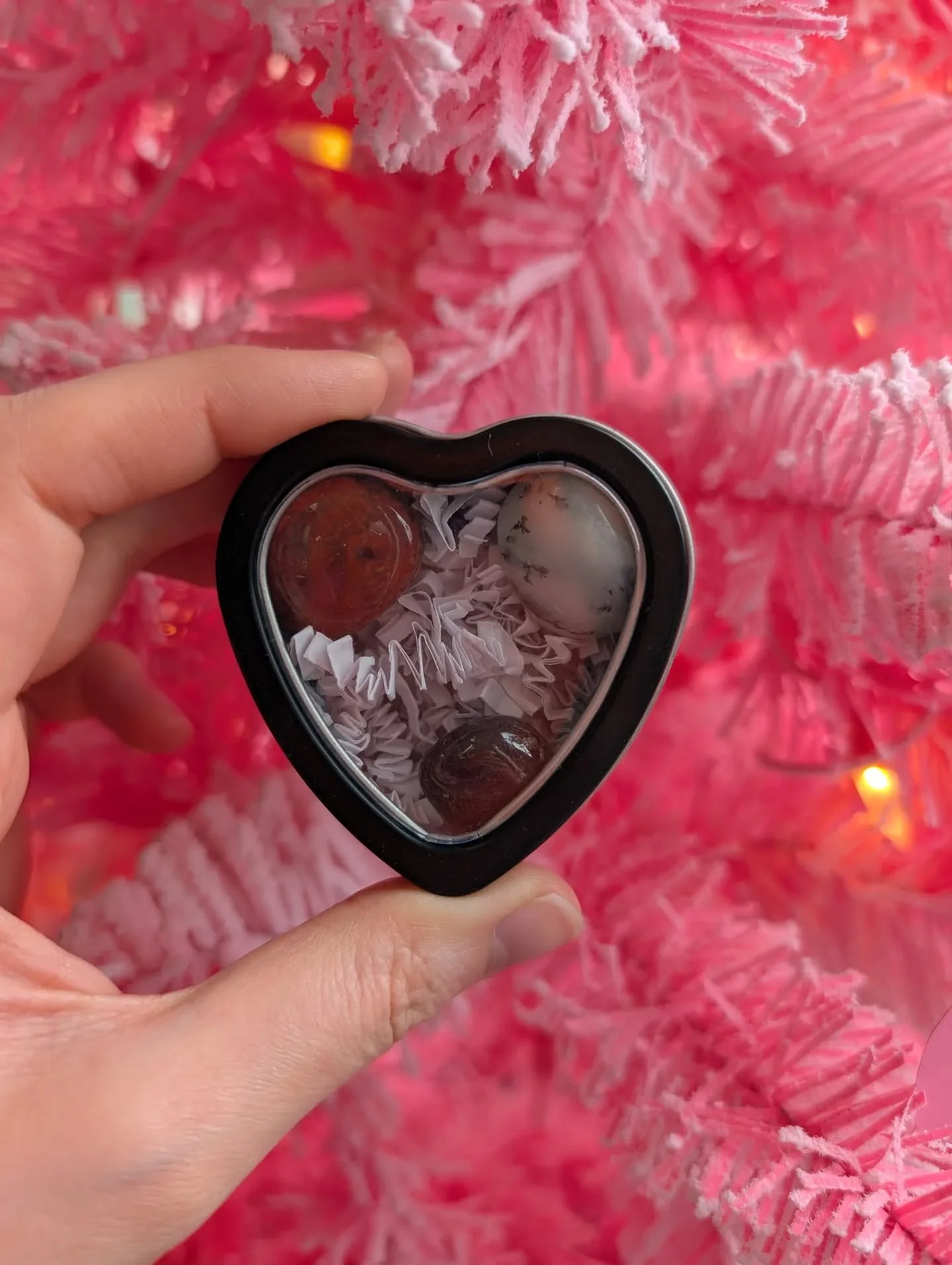 ✨🖤Self Love Month Highlight🖤✨

Our SUGAR &amp; SPICE Signature Set is for the ones embracing their passion, confidence, and inner fire❤️&zwj;🔥🖤

Featuring the energizing vitality of Garnet, the passionate amplification of Opal, and the nurturing 