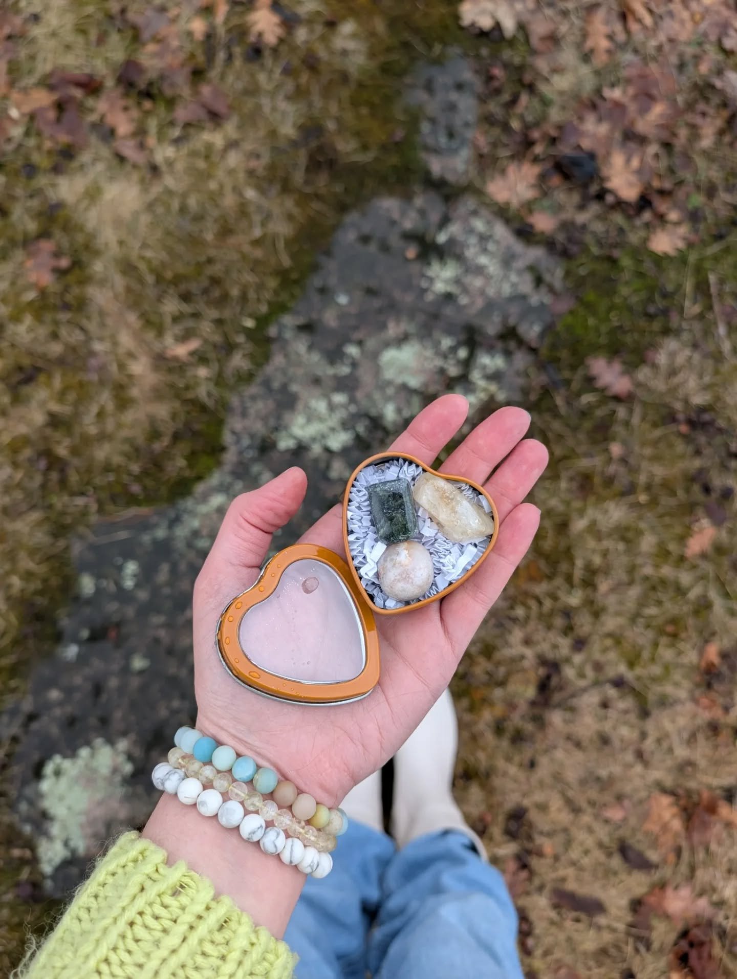 Vibing with our Spring Awakening Signature Set today🌧️

FEATURING:
🌟Citrine for joy, confidence &amp; abundance
🌸Flower Agate for planting seeds &amp; gentle expansion
🌱Green Jade for harmony, luck &amp; steady growth

Available in store &amp; on