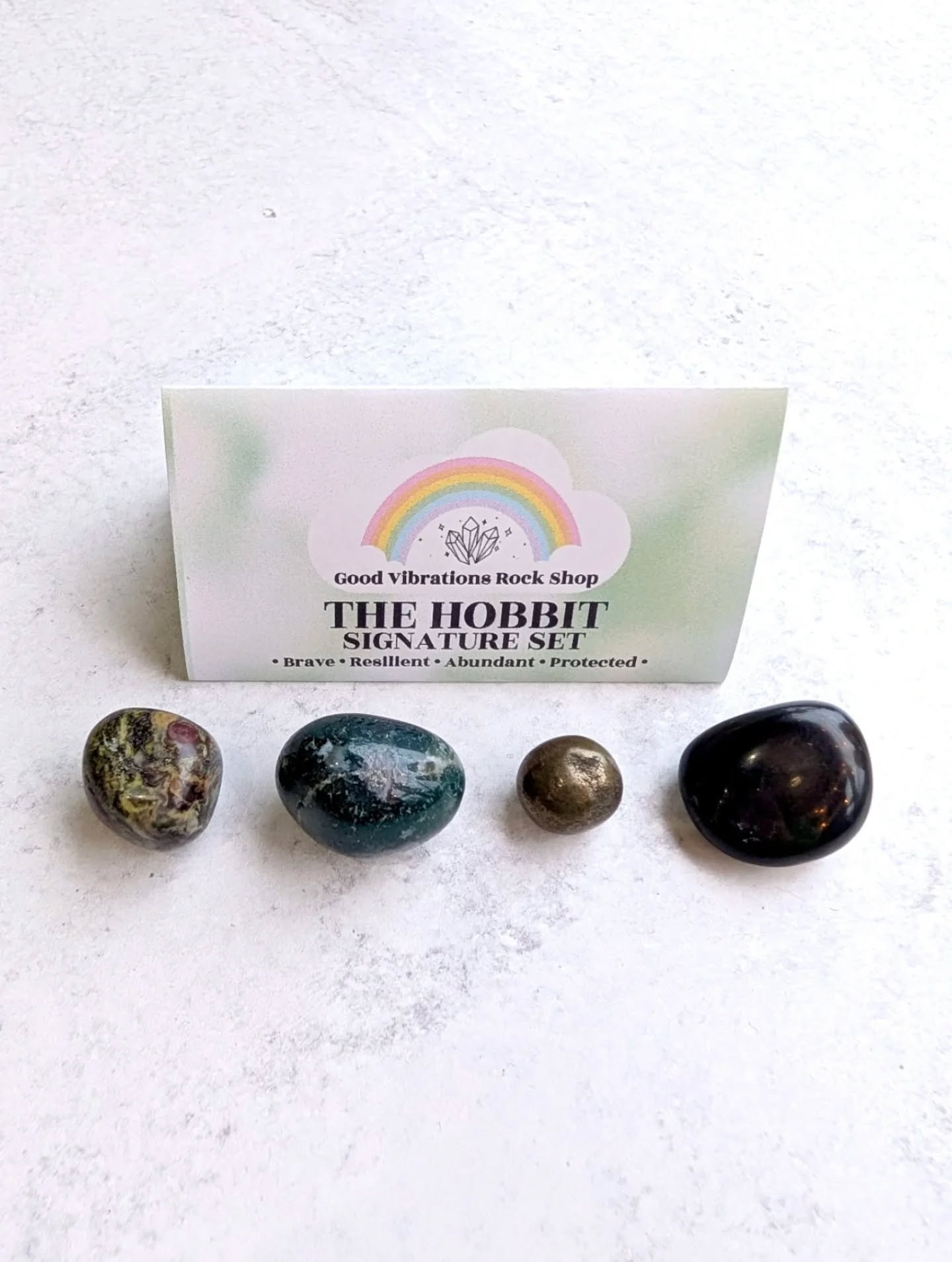 In honour of previews starting today, we wanted to unveil our theatre inspired Signature Sets for this season!

We've spotlighted:
🧙🏻&zwj;♀️The Hobbit (playing today!)
🍳Something Rotten
🧚🏻&zwj;♀️&amp; A Midsummer Night's Dream

Grab the apraklie