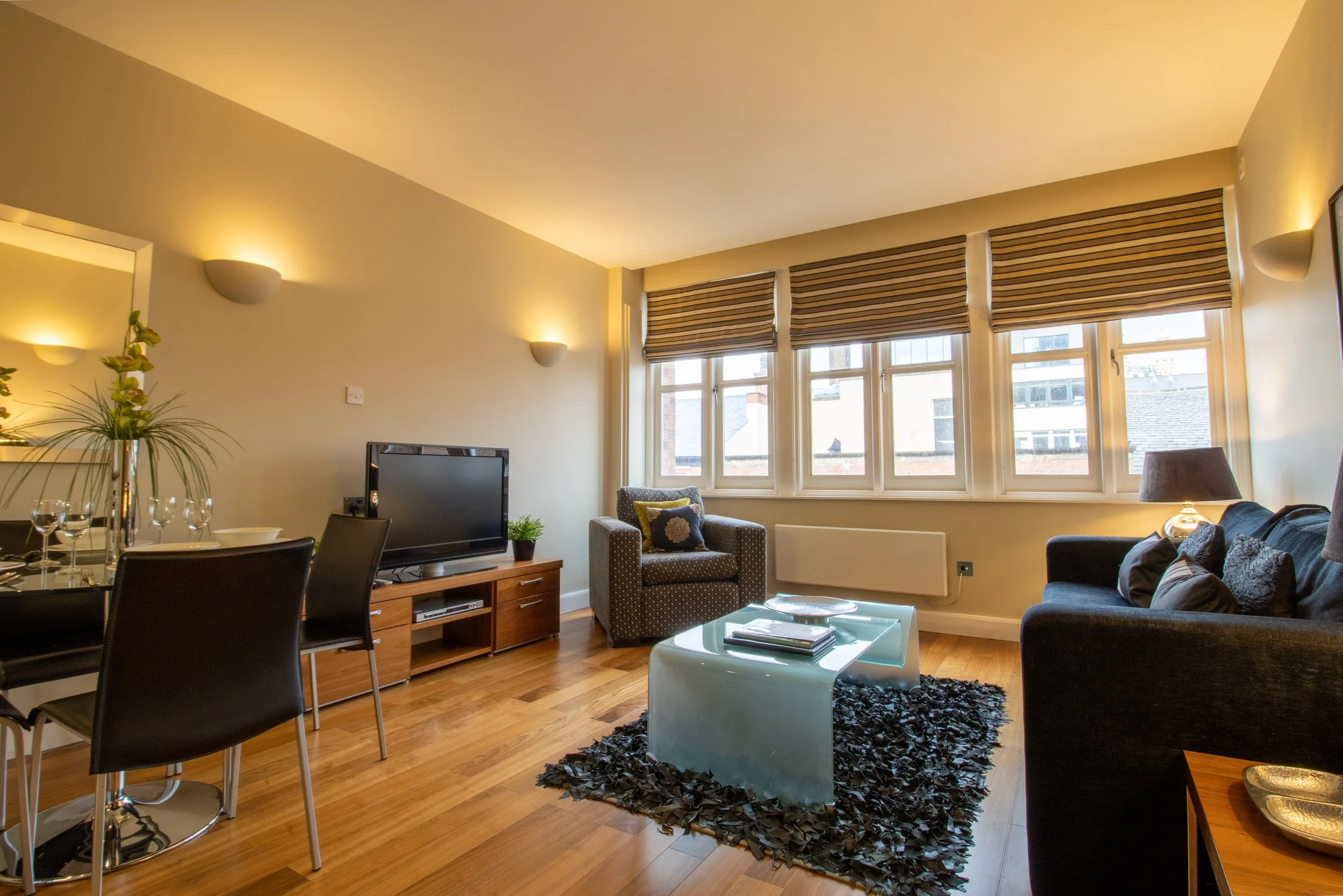 cozy-living-room-interior-with-modern-furniture-2026-04-15-05-26-54-utc.jpg