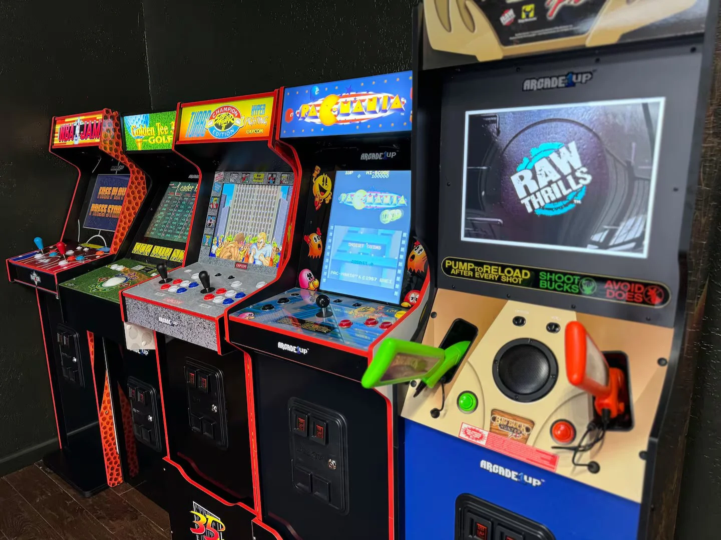The game room is an elite fun-filled retreat, packed with 5 classic arcades for endless fun. Challenge friends to Big Buck Hunter, Street Fighter II, NBA Jam, Pac-Man, or Golden Tee Topspin Golf; perfect for a lively night of competition + nostalgia.