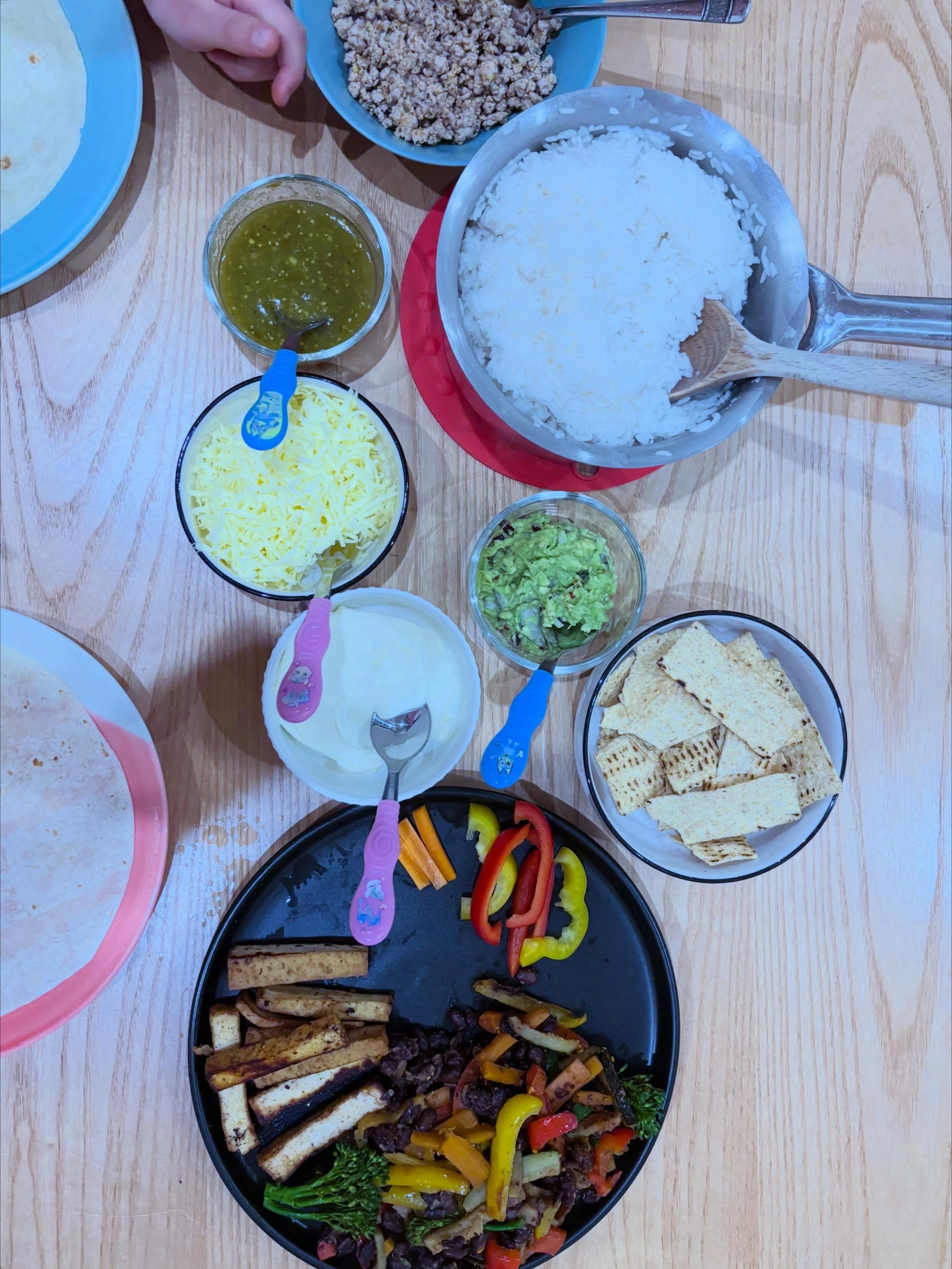 If mealtimes in your house are feeling hard - this one&rsquo;s for you 🌯

A &ldquo;build your own meal&rdquo; is one of my go-to dietitian mum hacks. One simple meal with lots of flexibility to meet everyone&rsquo;s needs.

If the kids feel like chi