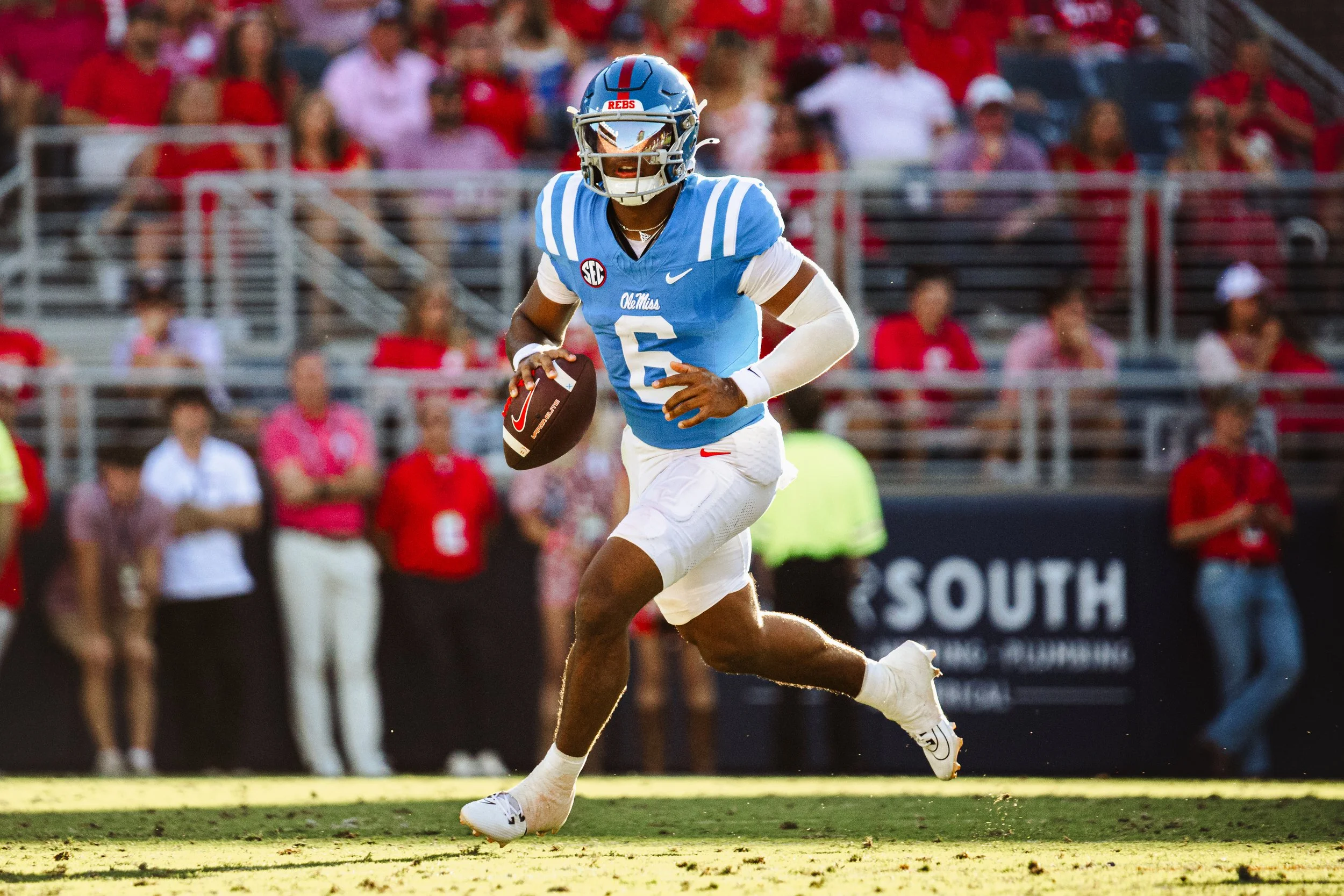 Trinidad Chambliss runs