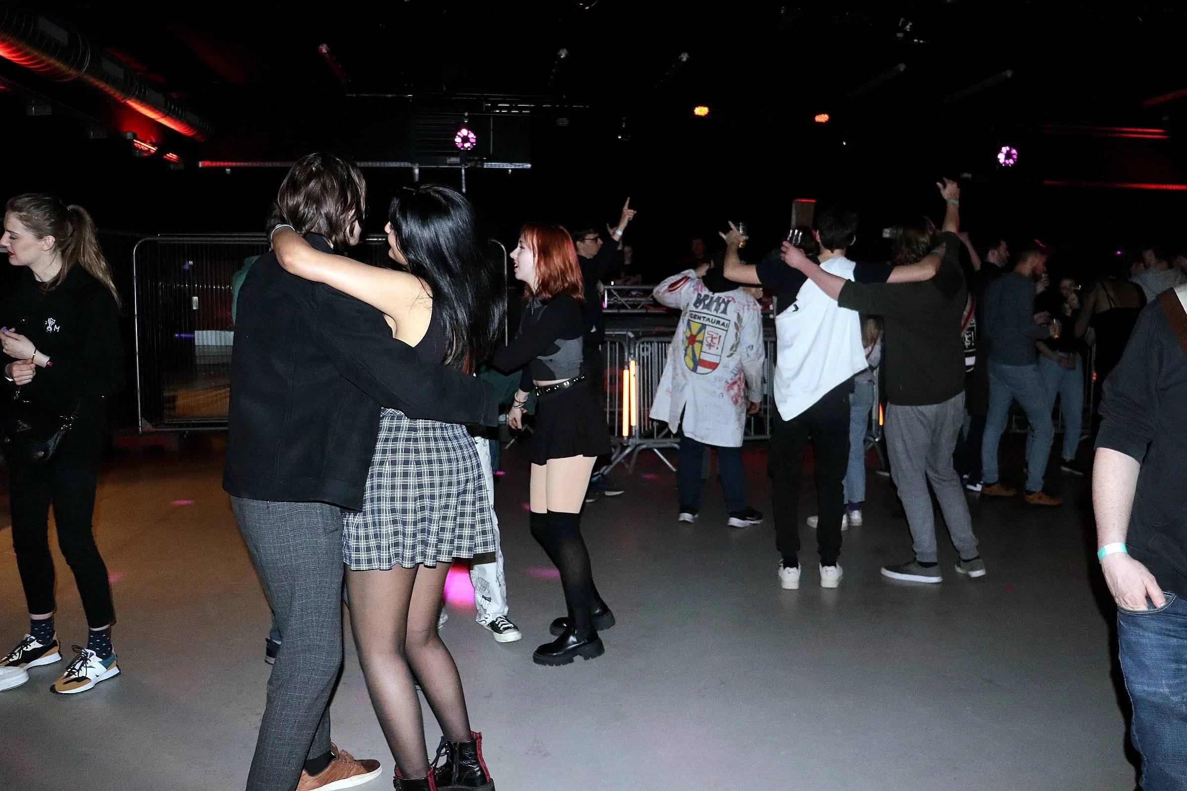 throw-it-back - 56.jpeg