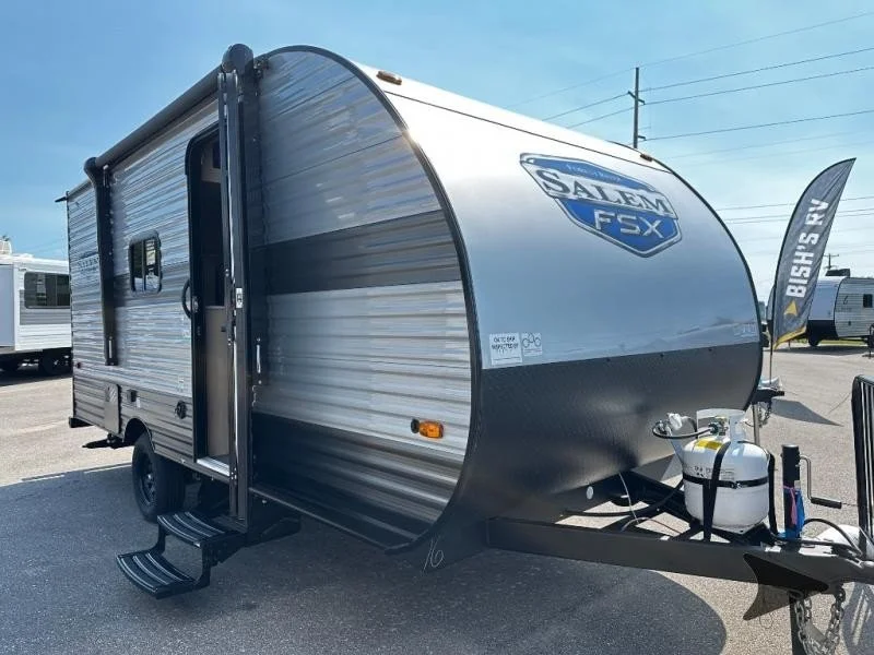 Camper front.jpg