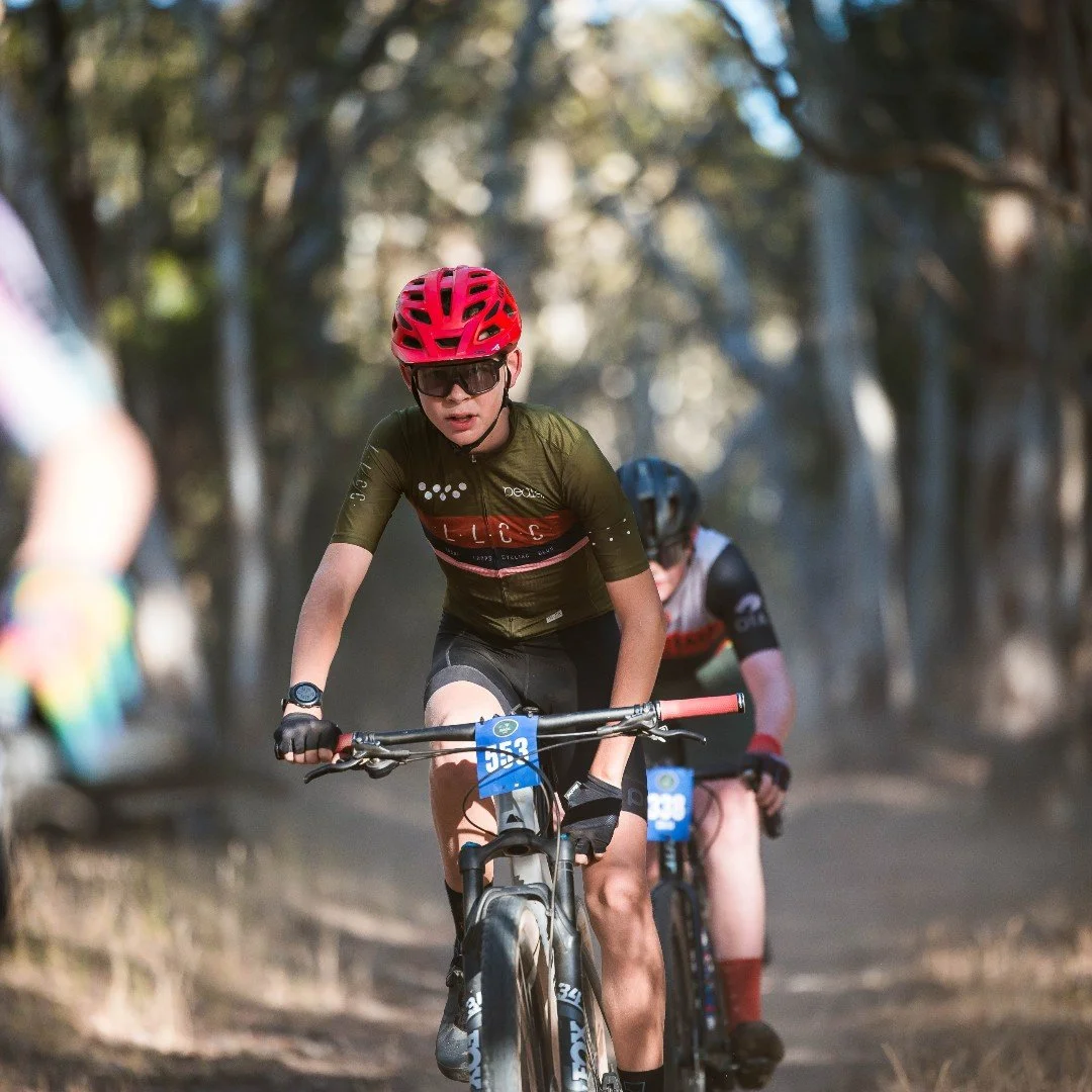 No gravel bike? No problem.

We&rsquo;re MTB-friendly if you&rsquo;re gravel-curious - or you can even rock a road bike with wider tires. 

Whether you&rsquo;re rocking a hardtail, full suspension, or something in-between, RADL GRVL p/b Quad Lock  is