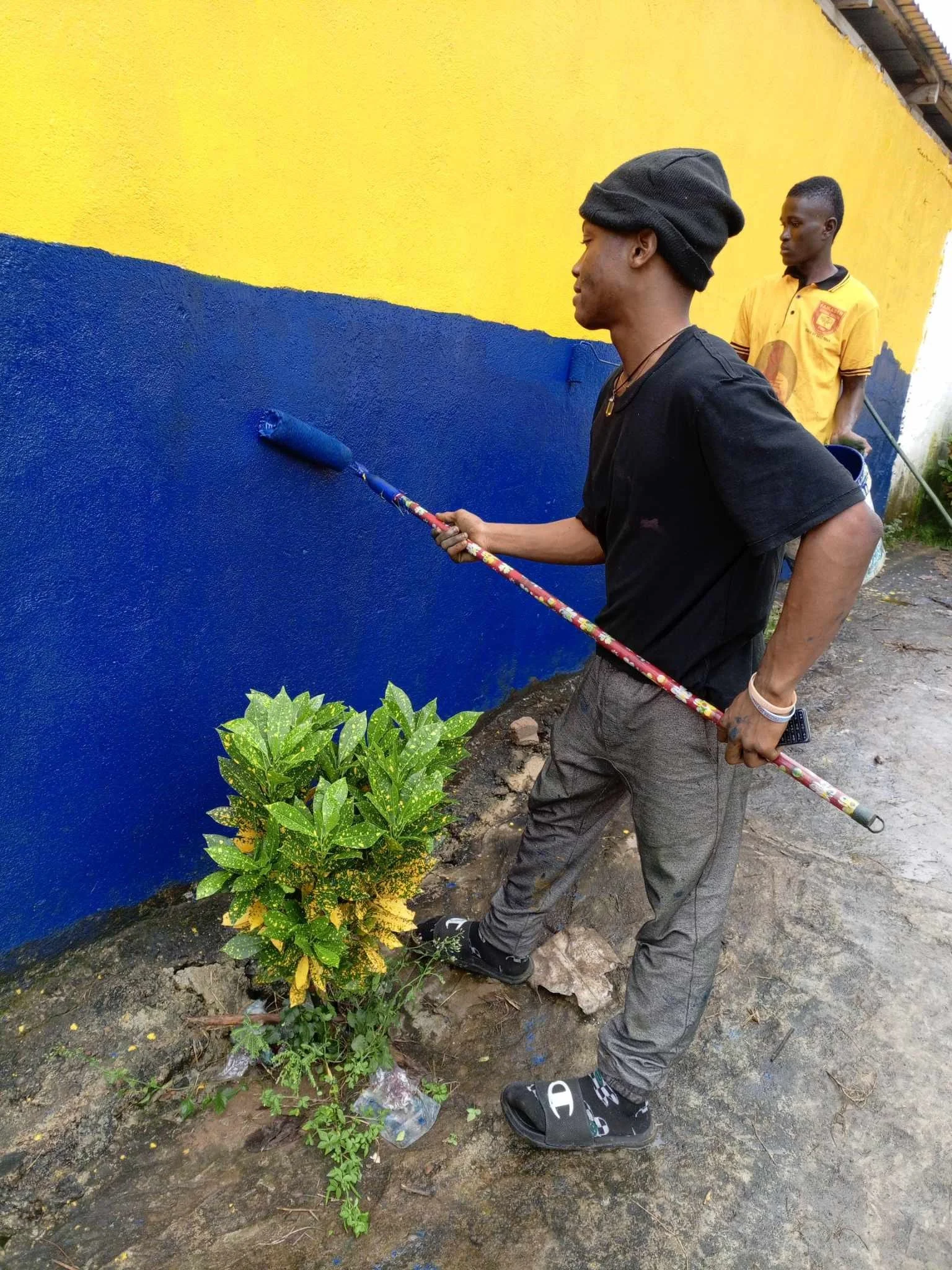 Painting Images on the building 08-23-24-13.jpg