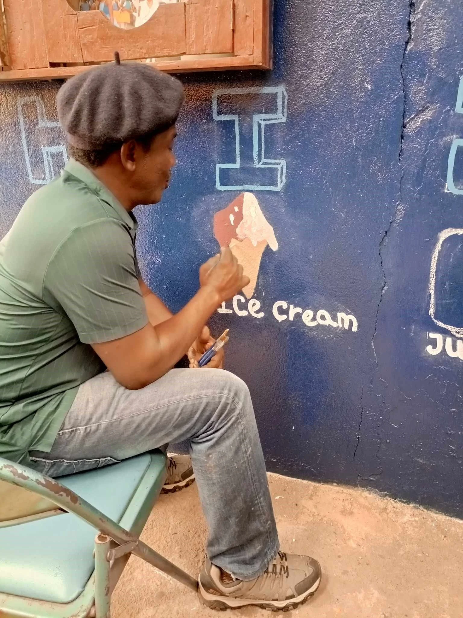 Painting Images on the building 08-23-24-19.jpg