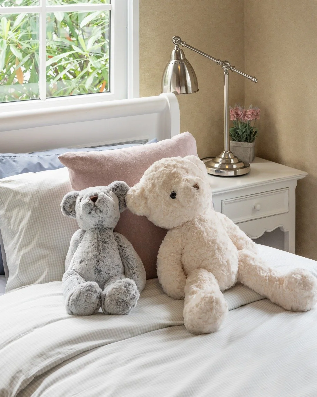 There is no better time to take your world into your own hands
and create the world that you want to live in.

Imagine the ripple effect if we all managed the negative energy OUT of our own little space on earth!!