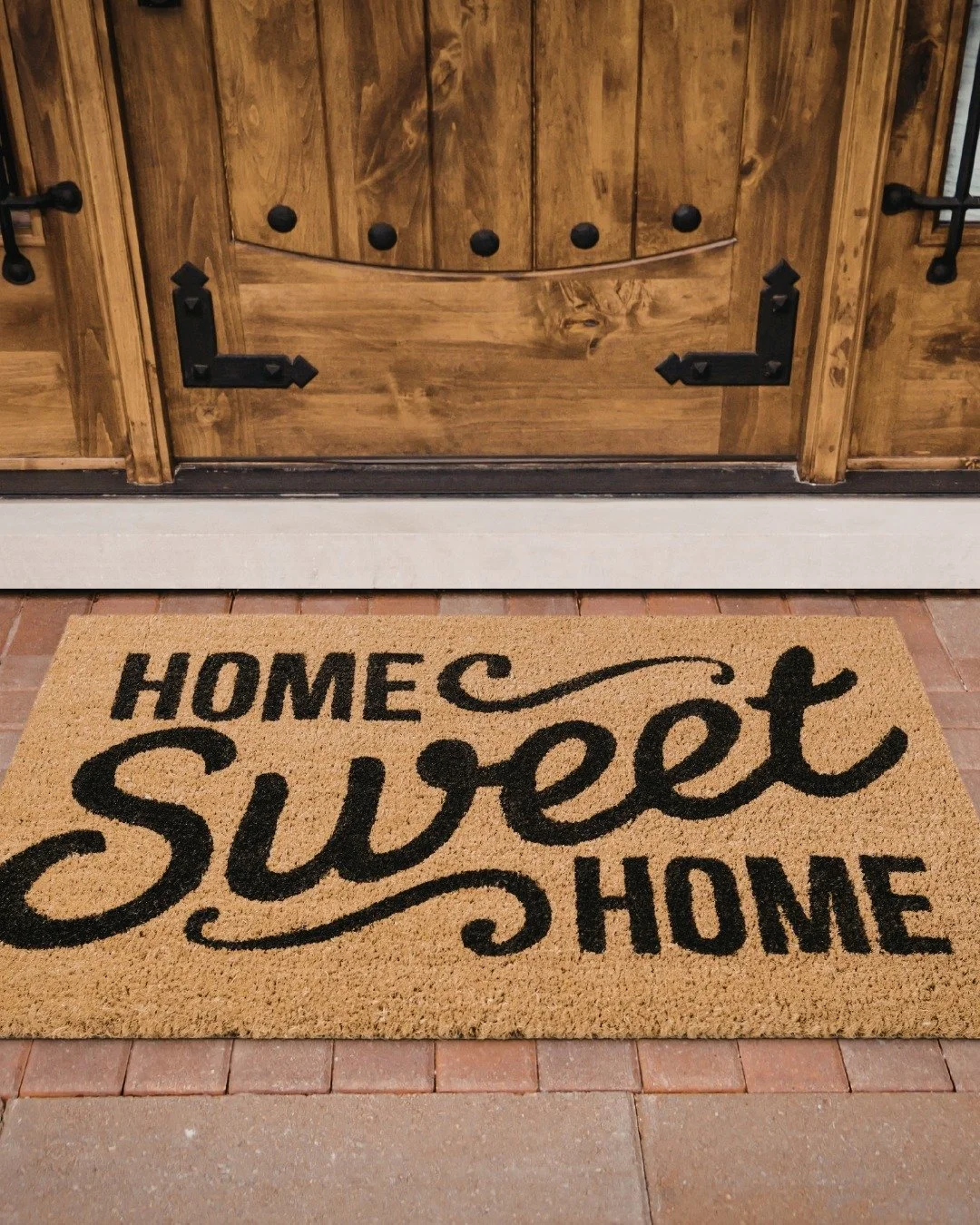 WHEN LIFE FEELS OUT OF SYNC....aarggh

You know those times when everything just feels off?

There are arguments at home.

 It feels like your money is leaking out of every faucet in the place.

You have an endless to-do list but zero motivation.

It