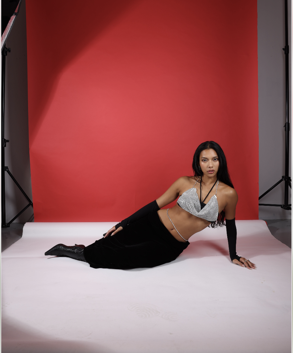 eva petr chirstmas shoot studio.png