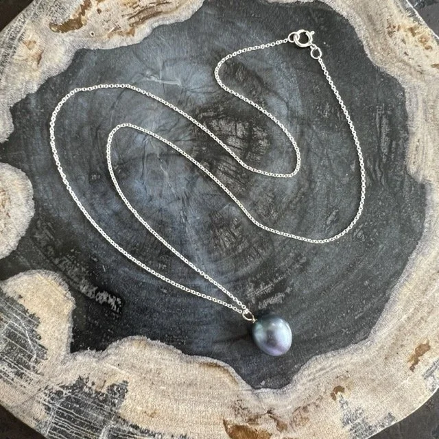 Peacock Pearl Drop Silver Mini Pendant Necklace