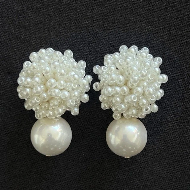 Shell Pearl Cluster Earrings