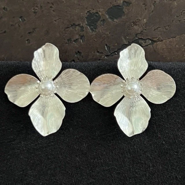 Silver Flower Earrings with Shell Pearls