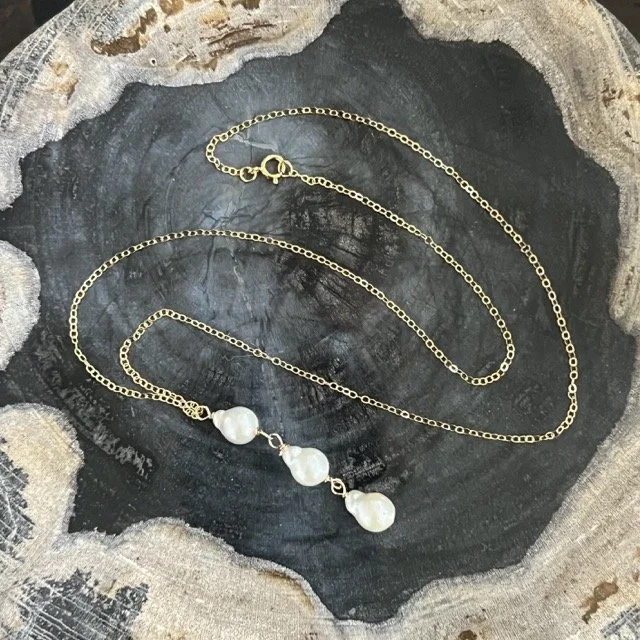 Linked White Baroque Pearls Gold Pendant Necklace