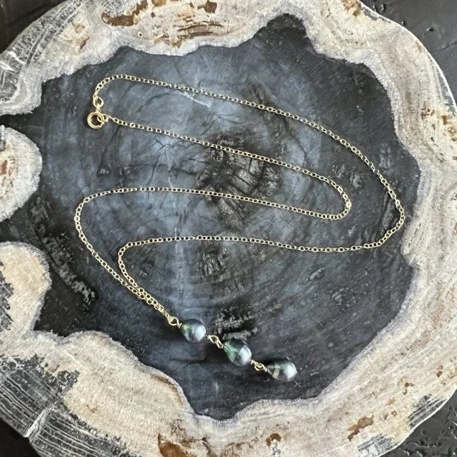 Linked Peacock Baroque Pearls Gold Pendant Necklace