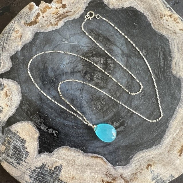 Peruvian Chalcedony Silver Mini Pendant Necklace