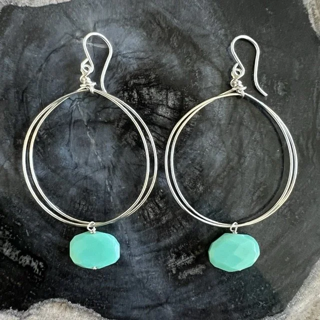 Silver Circle Earrings with Green Crysophrse