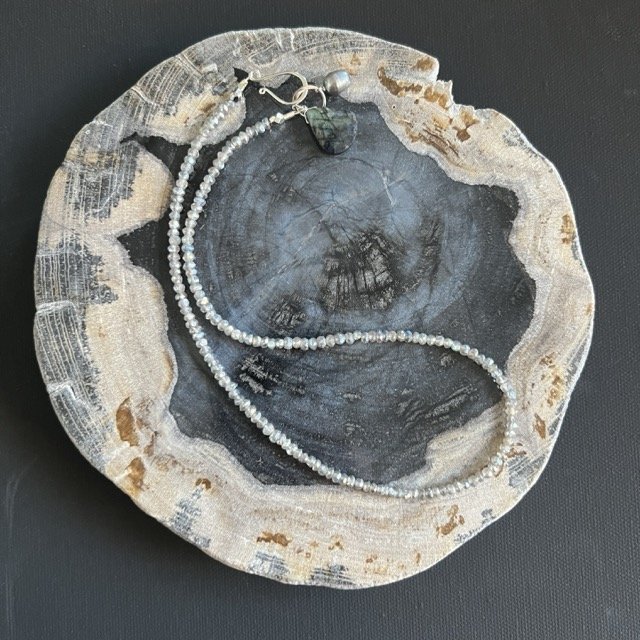 Labradorite Delicate Gemstone Necklace