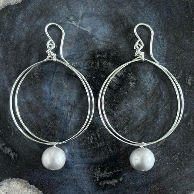 Silver Circle Earrings with Grey Pearls