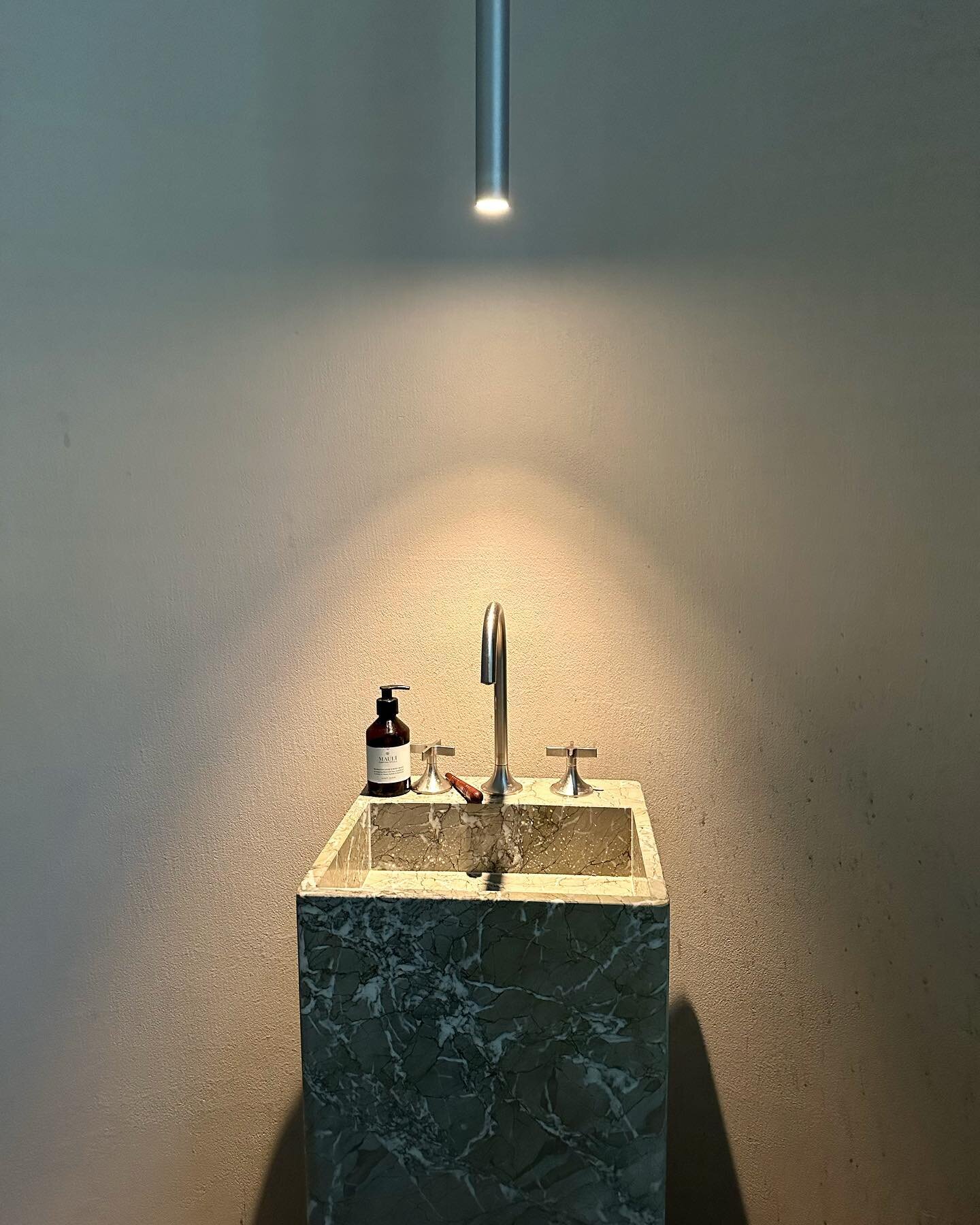Minimal #serenesunday #johnpawson #lighting #interiors