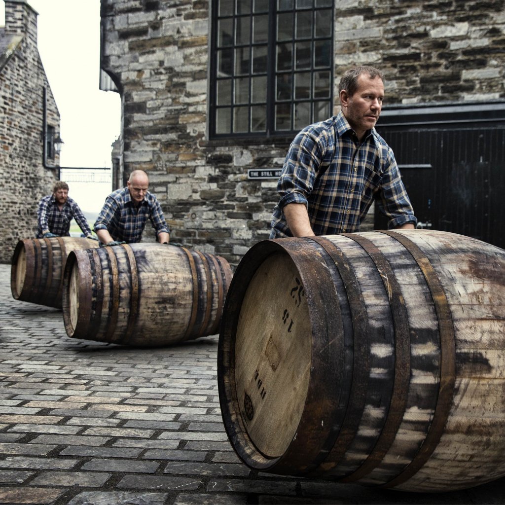 Invest in Whiskey Casks: Stable ROI in a Growing Market