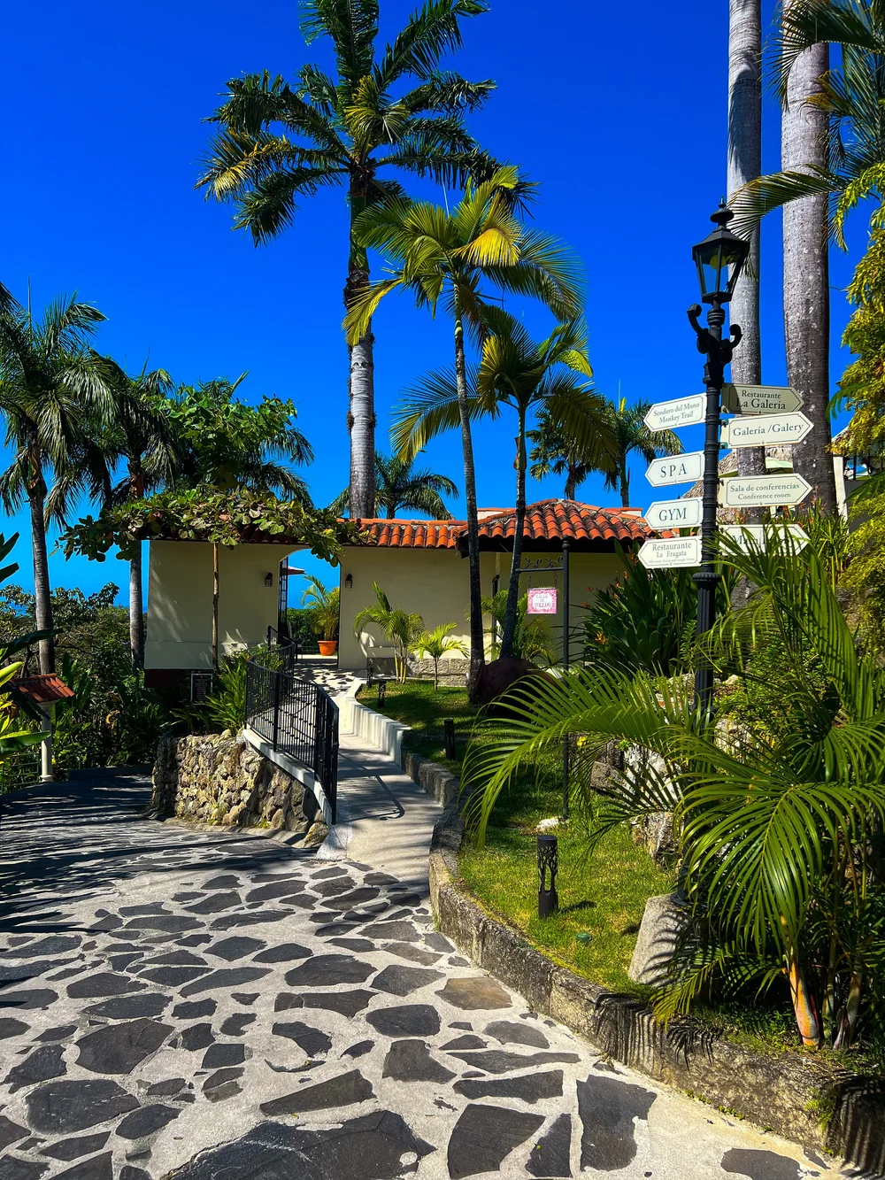 Parador signage.JPEG