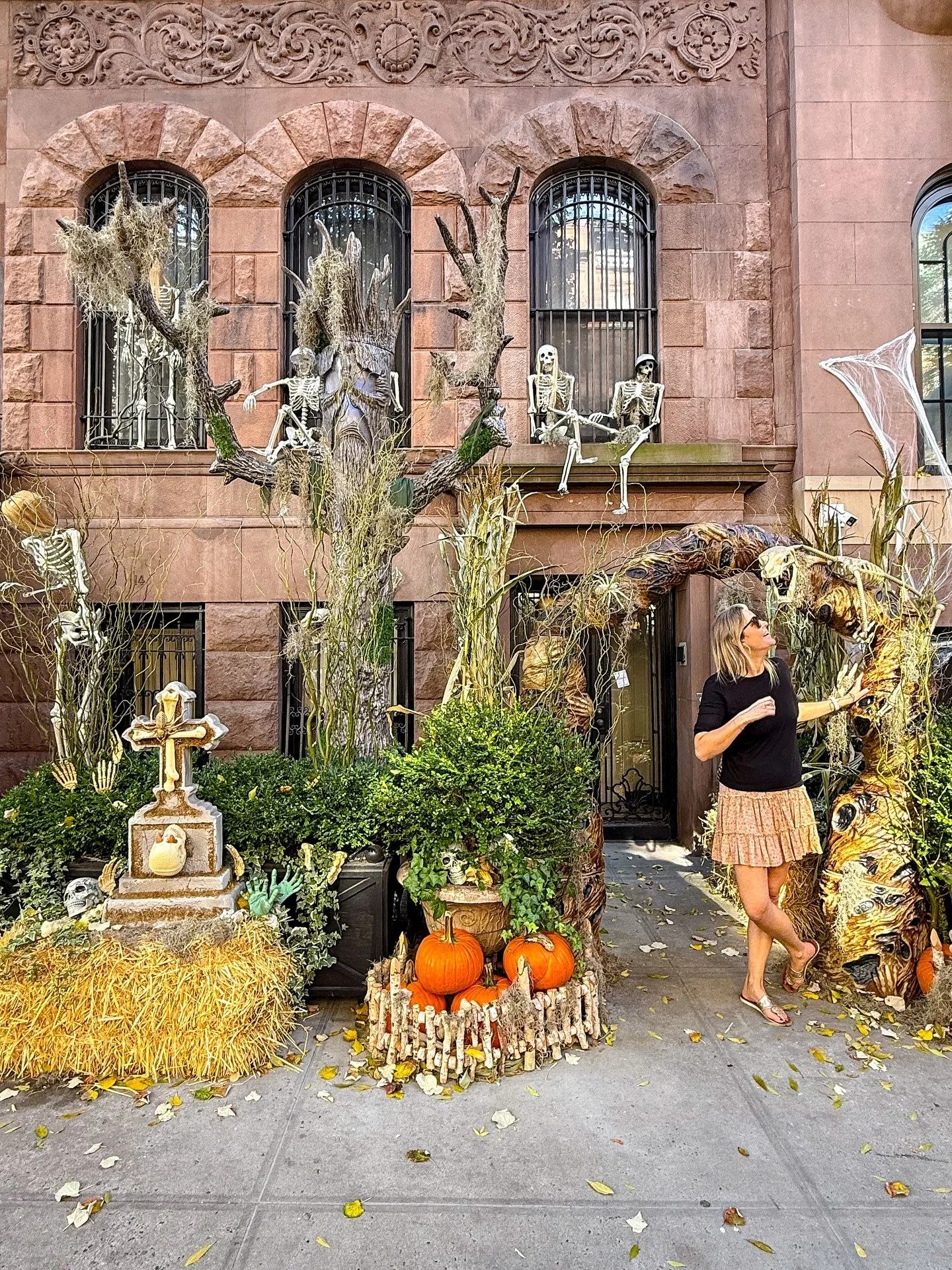 Happy Halloween from the UES! 🎃👻

Wishing you all a spooky day! TBH I meant to post these earlier 😅 so RUN to check these out if you&rsquo;re in the neighborhood before they turn to iconic Christmas decorations! (Or just save this for next year si