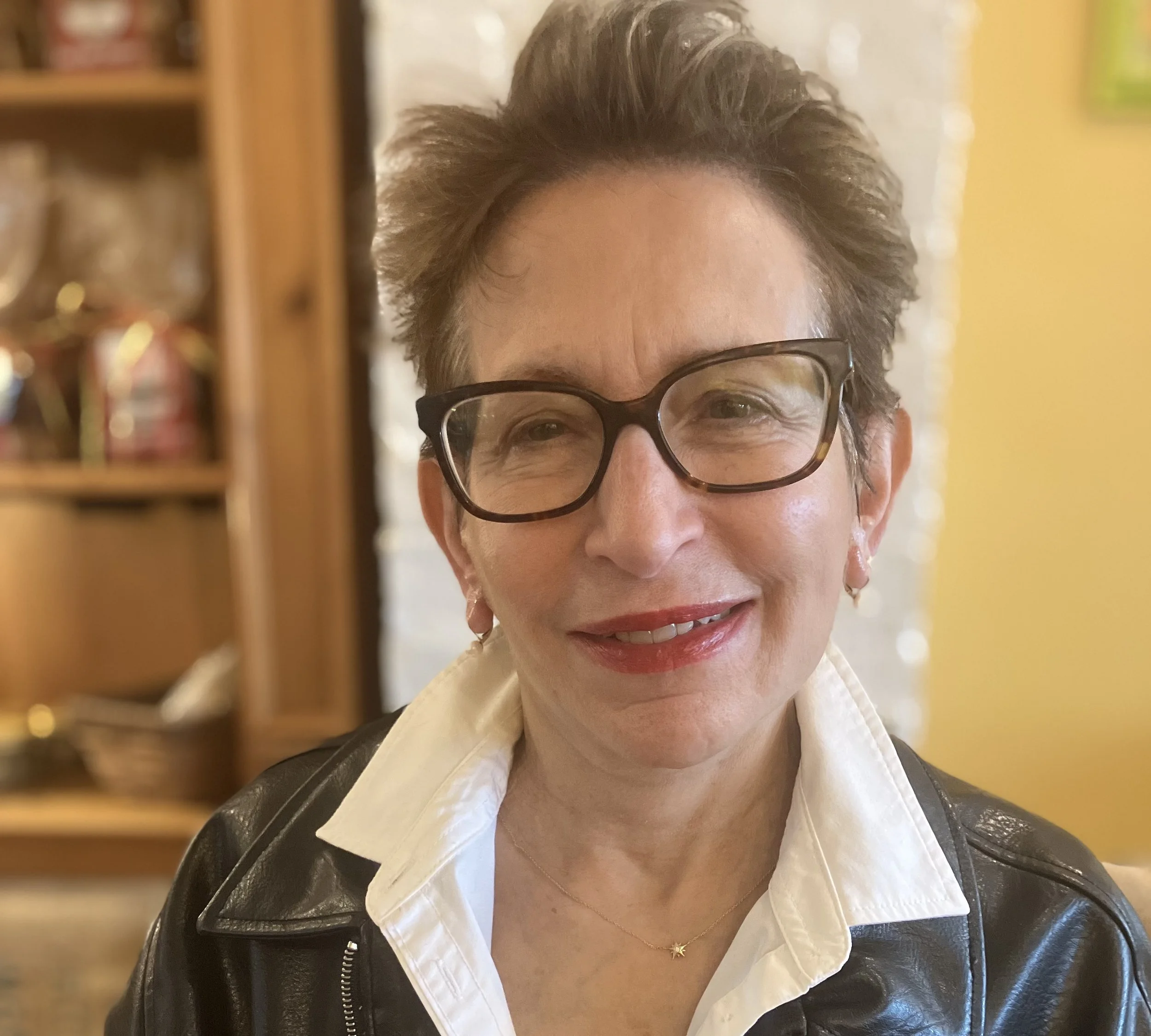 virginia cava headshot