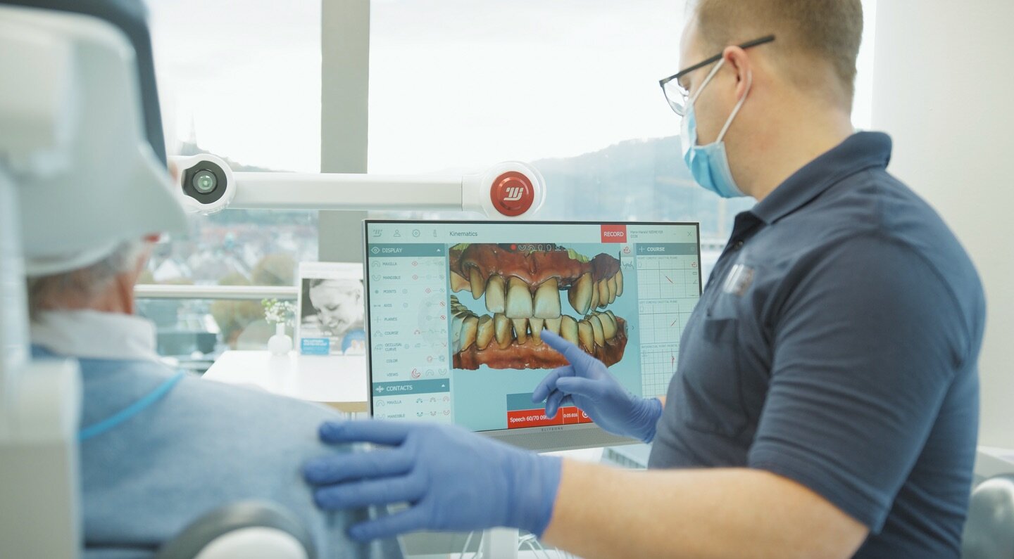 Jaw motion tracking is an integral part of our daily routine and the missing link for a complete digital workflow ✨
It empowers us to predict perfect occlusions and our patients love it 🤩
@modjawlive 

#dentesthetics #digitaldentistry #digitaldental