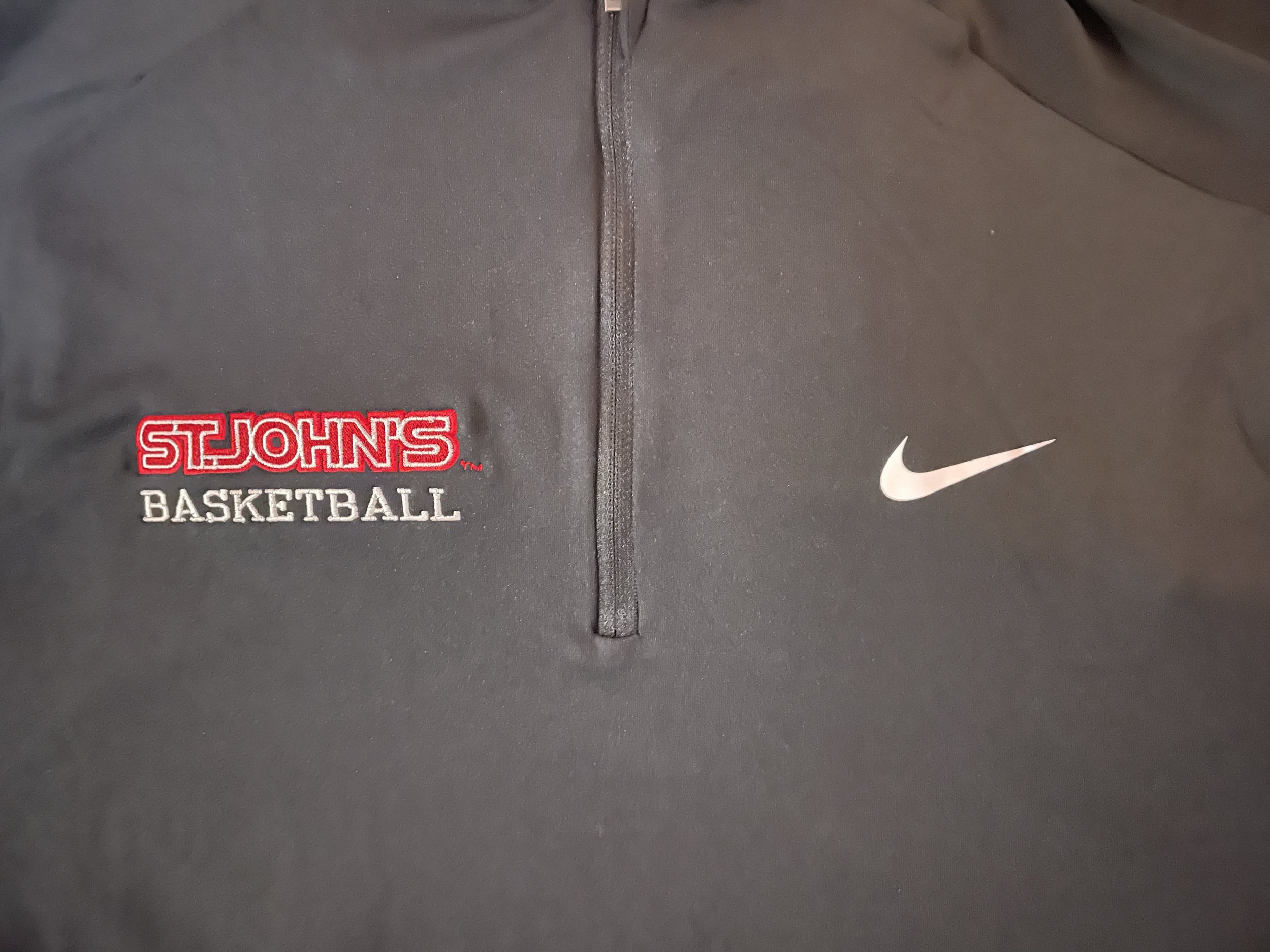 NIKE John's Basketball Quarter-Zip — Flat Top Fund