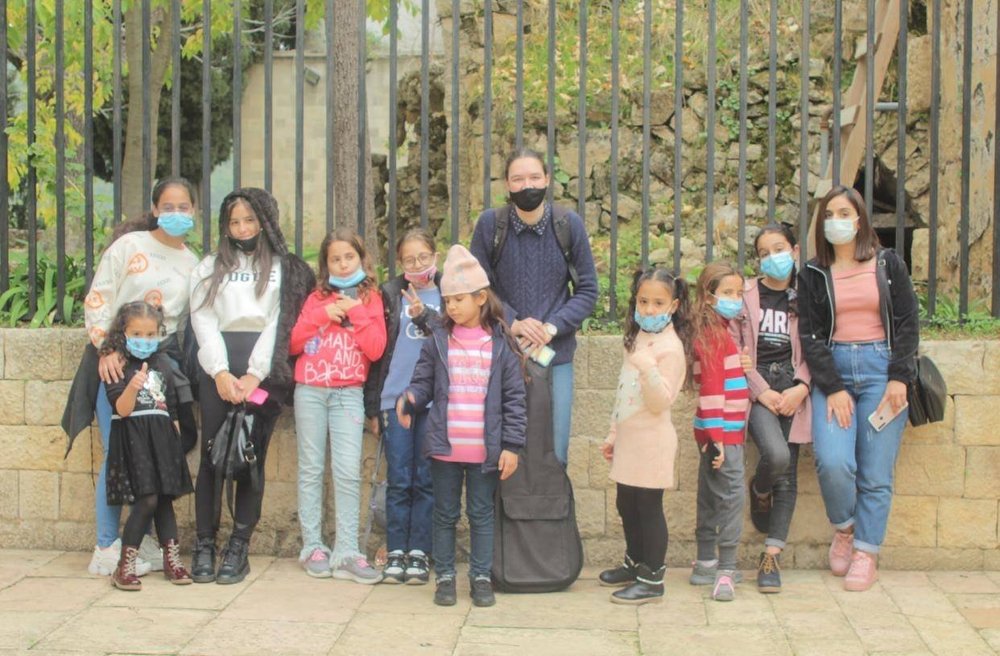 Children participating in We Rise Through Art recreational trip