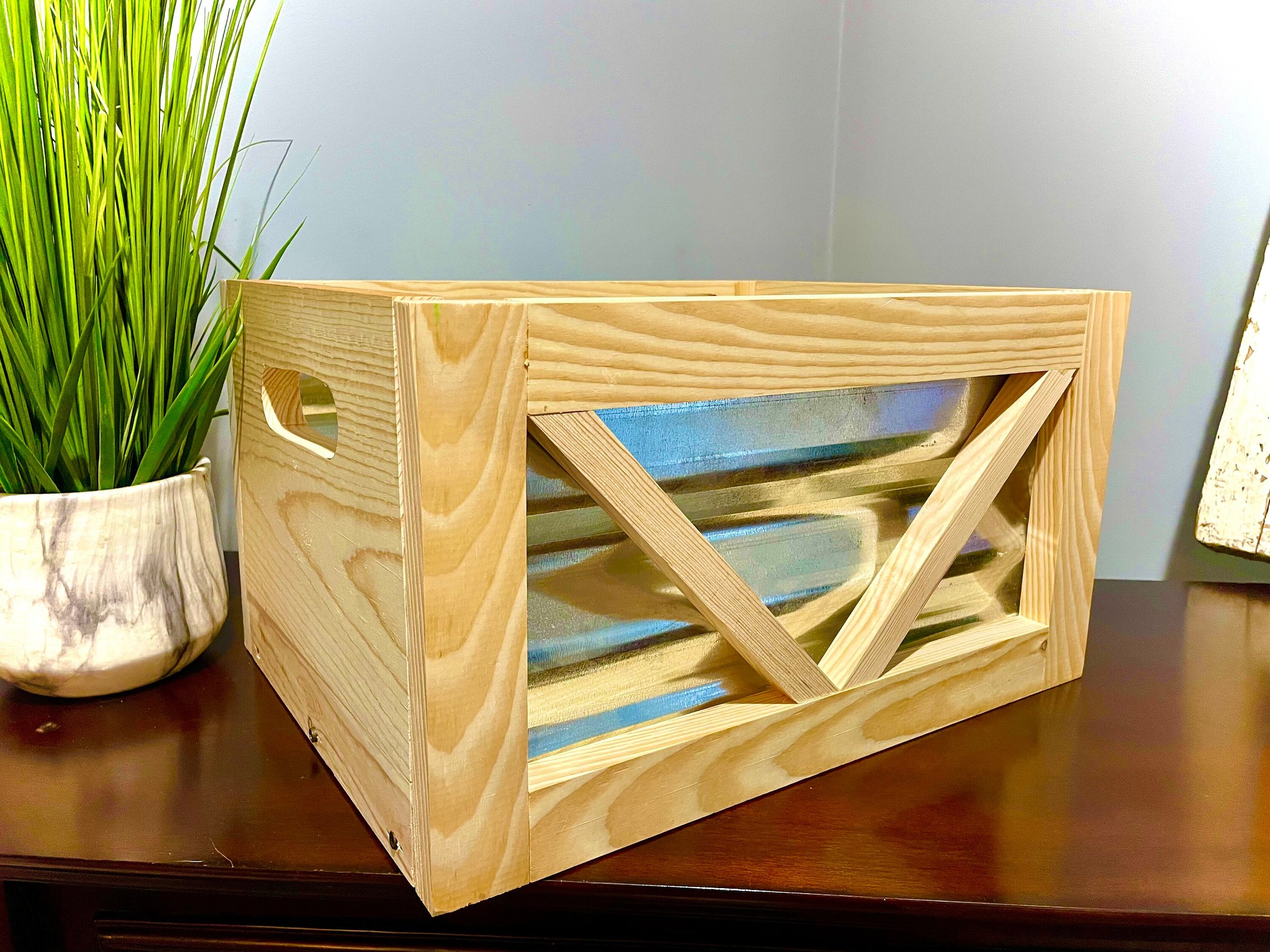 https://i.etsystatic.com/17918668/r/il/3f9b33/5759598501/il_fullxfull.5759598501_8q9b.jpg