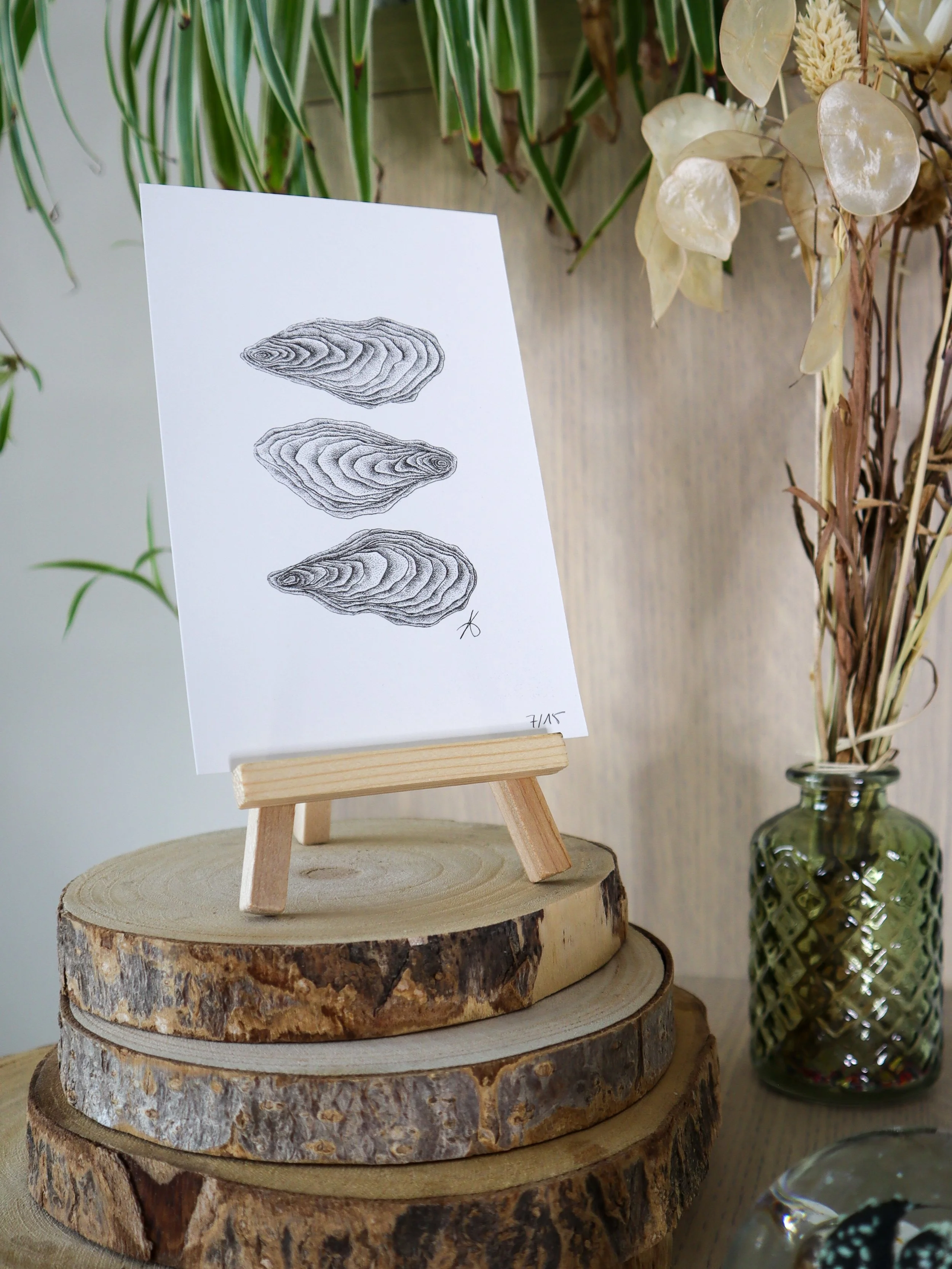 Tirage d'art Marin – Trois huîtres en pointillisme au feutre noir