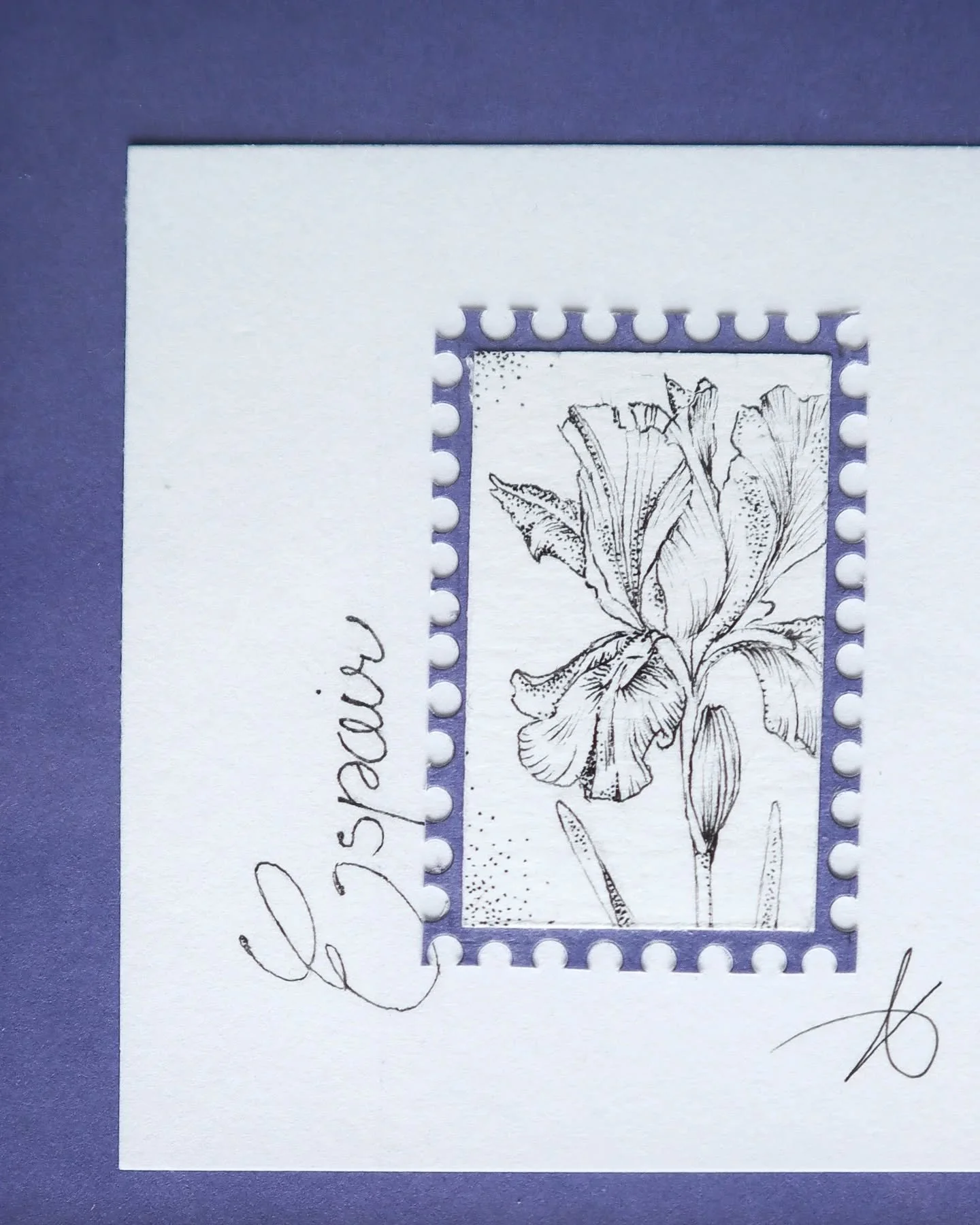 🌸 Dites-le avec des fleurs – Espoir (Iris) #inktoberclarissebertiaux
L’iris se dresse avec grâce, même sous la pluie. Sa tige fière et ses pétales fragiles racontent qu’espérer, ce n’est pas