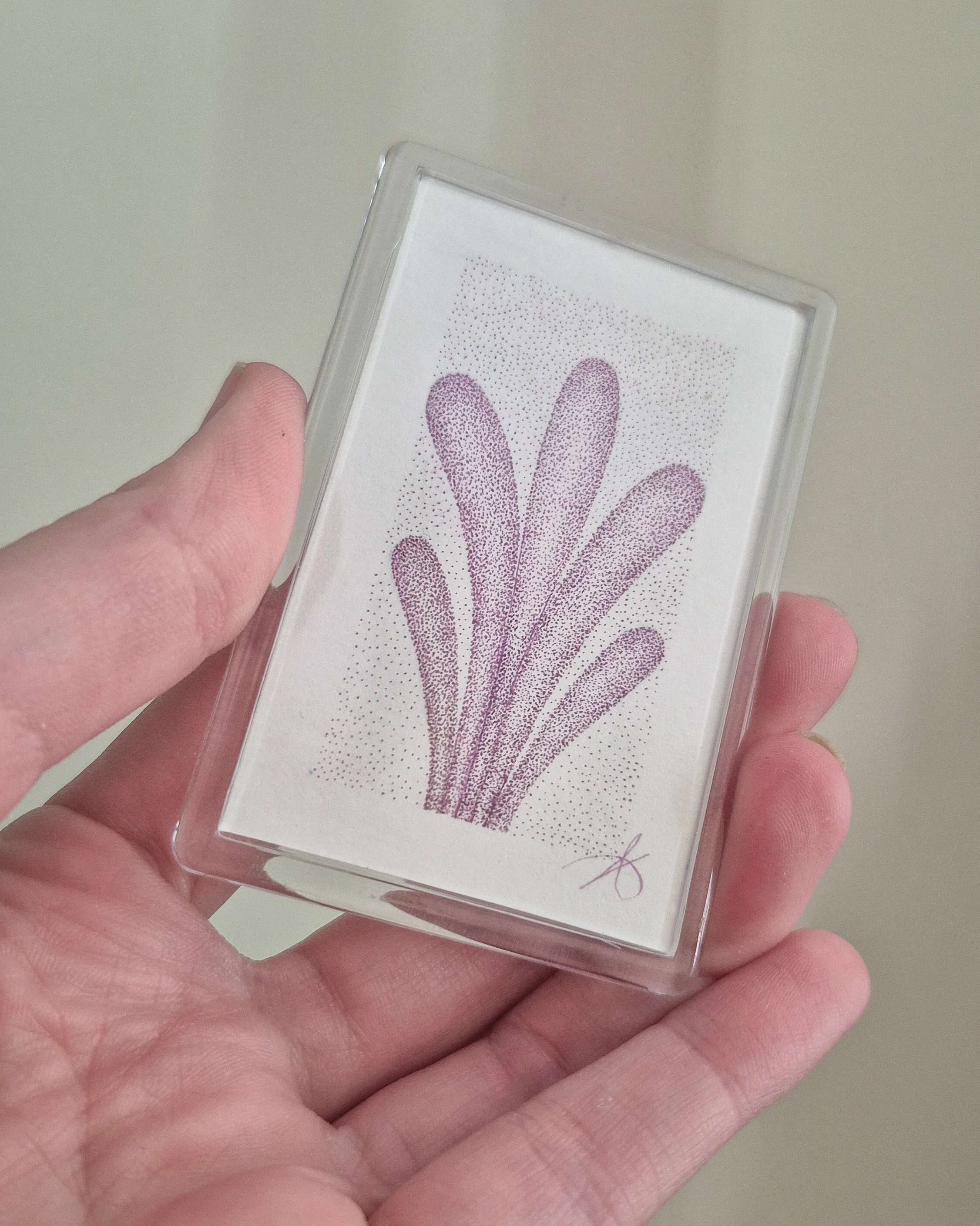 Blindbox mini-œuvre originale en pointillisme, emballage papier kraft avec ruban coloré