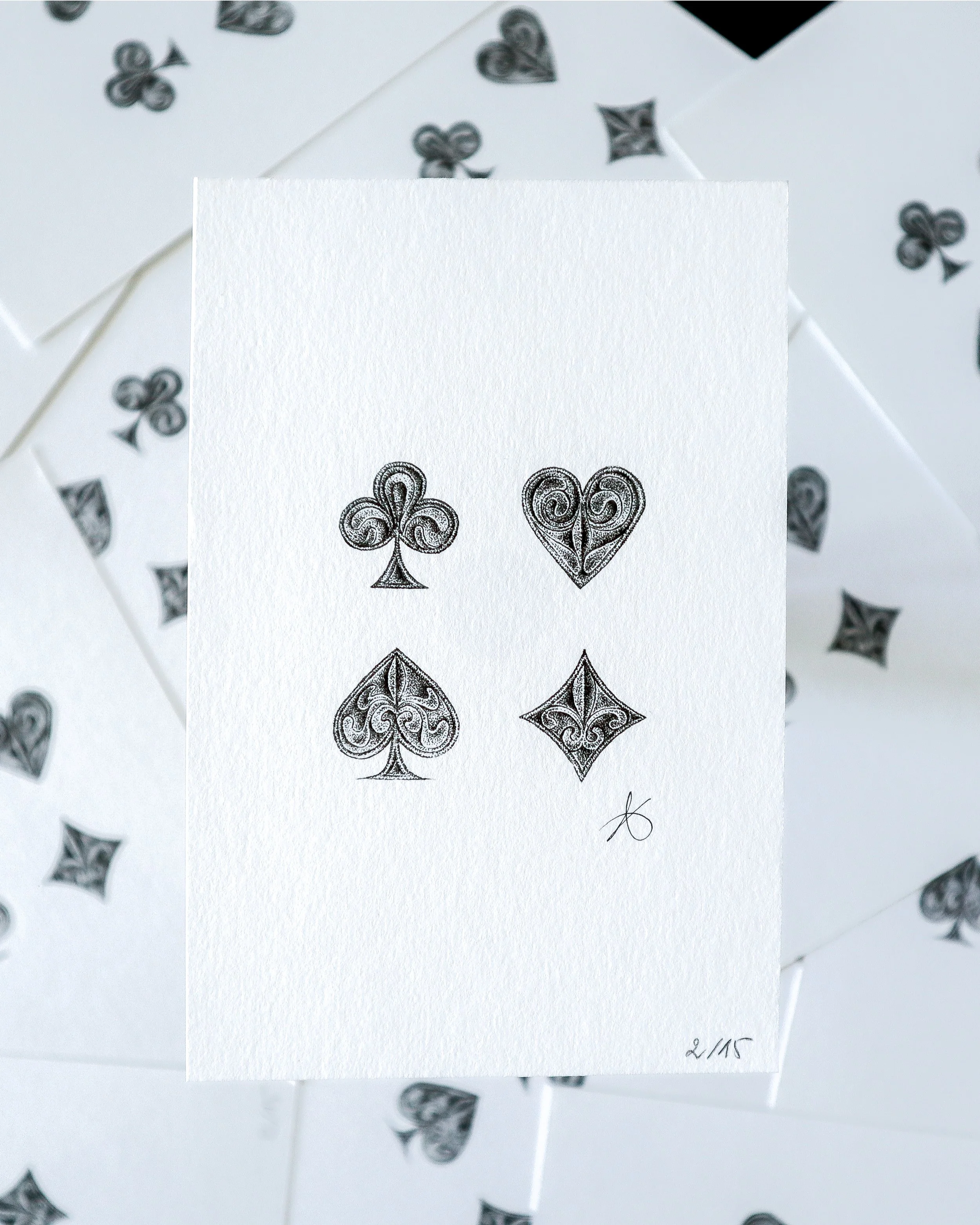 Reproduction 10×15 cm Symbole - coeur carreau pique trèfle pointillisme feutre noir impression fine art