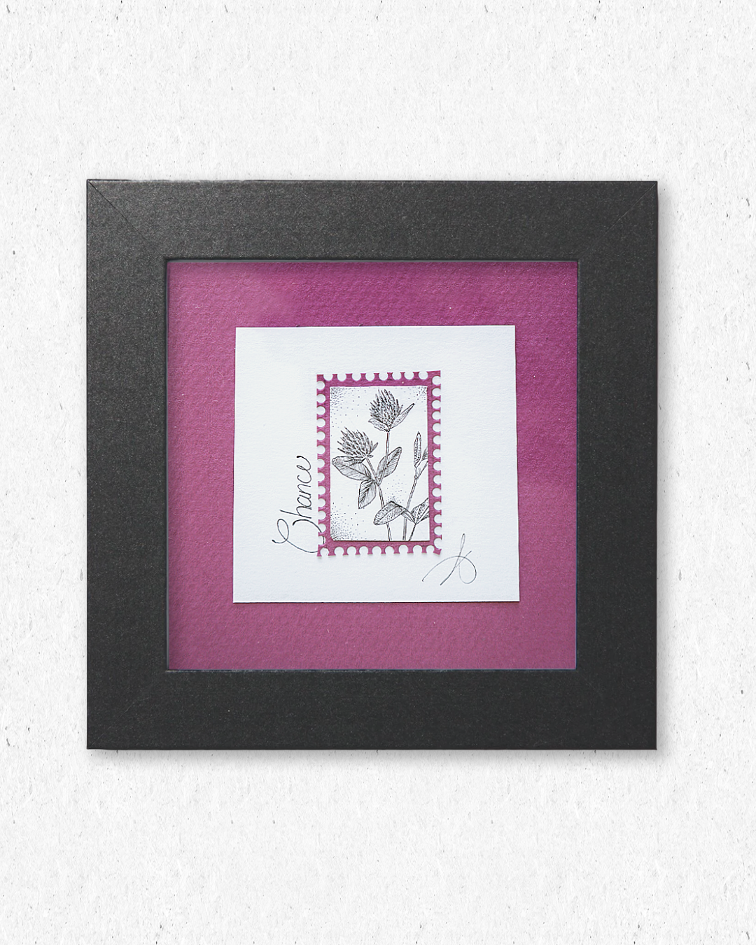 Timbre floral fleur de trèfle en pointillisme sous cadre MDF noir 10x10 cm