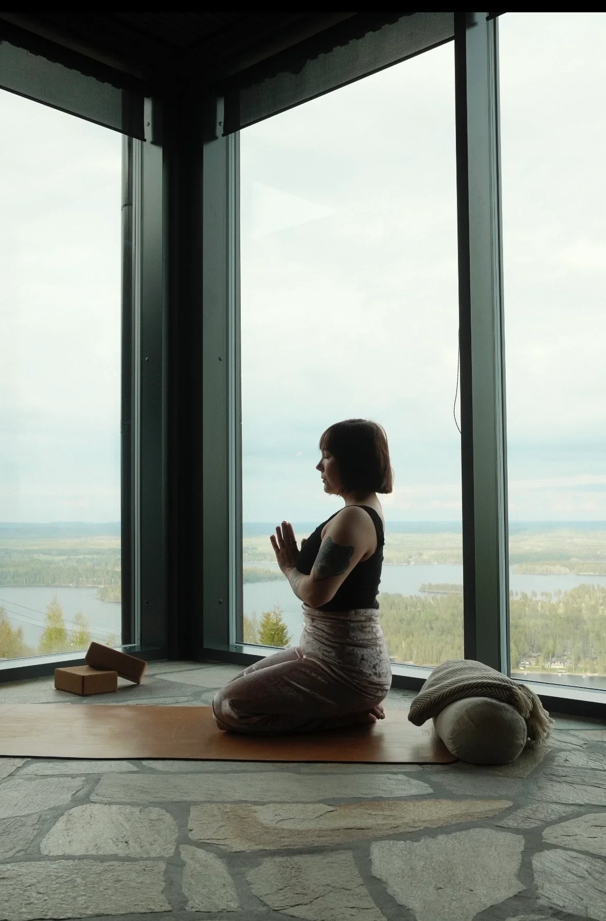 Slow flow -pienryhmä Tiina Svenskin kanssa